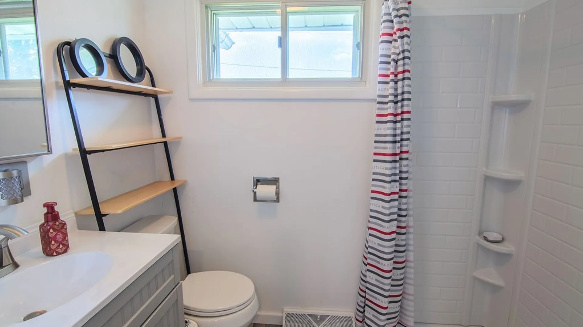 Property at 311 Swansea Avenue, Salina, NY 13206 19