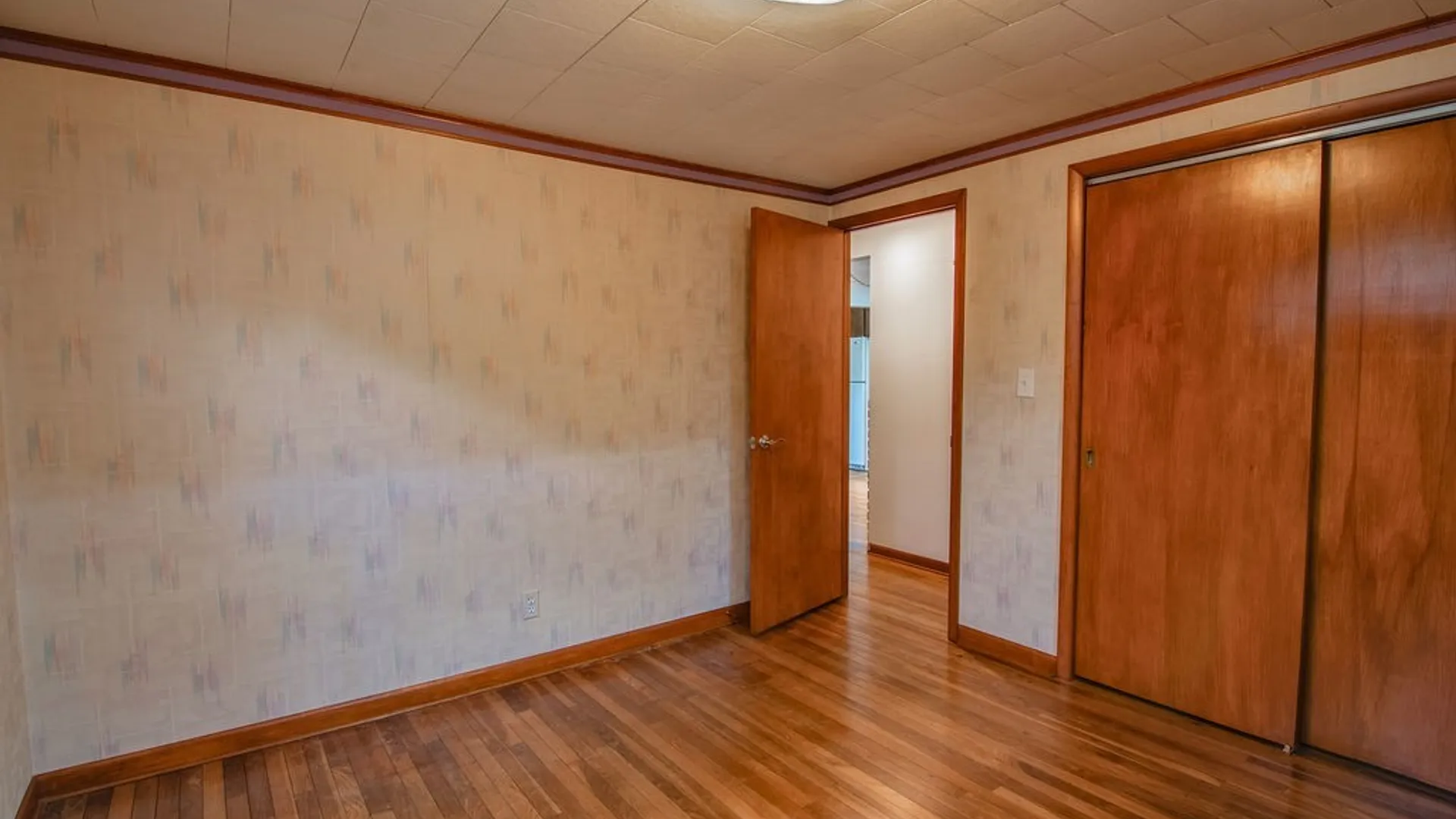 Property at 311 Swansea Avenue, Salina, NY 13206 25
