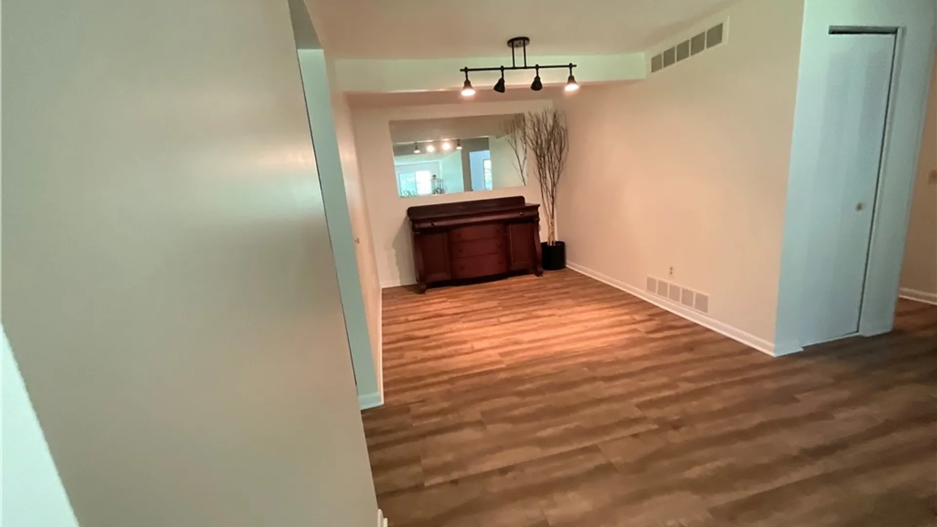 Property at 24-1 Great Wood Court, Perinton, NY 14450 9
