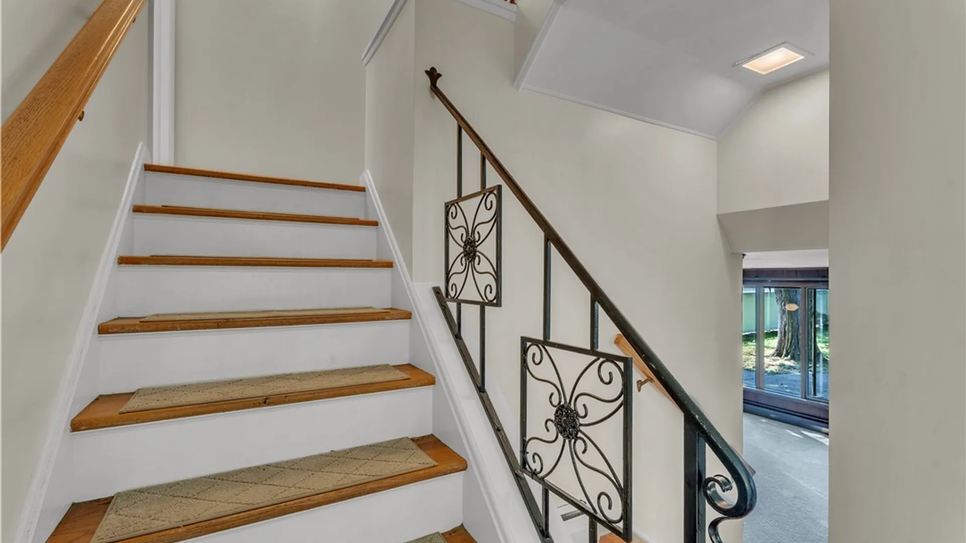 Property at 177 The Paddock, Amherst, NY 14221 15