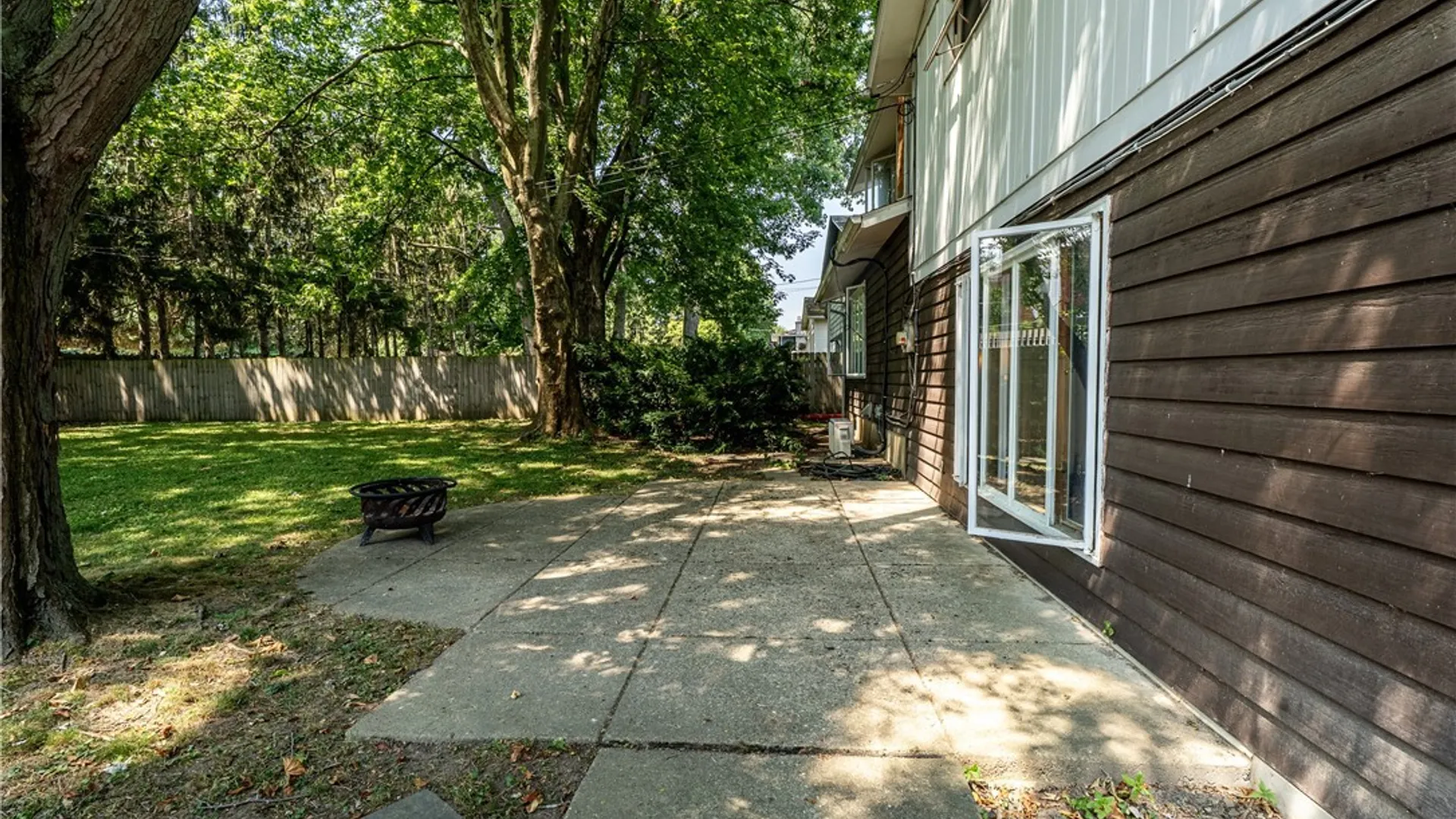 Property at 177 The Paddock, Amherst, NY 14221 36