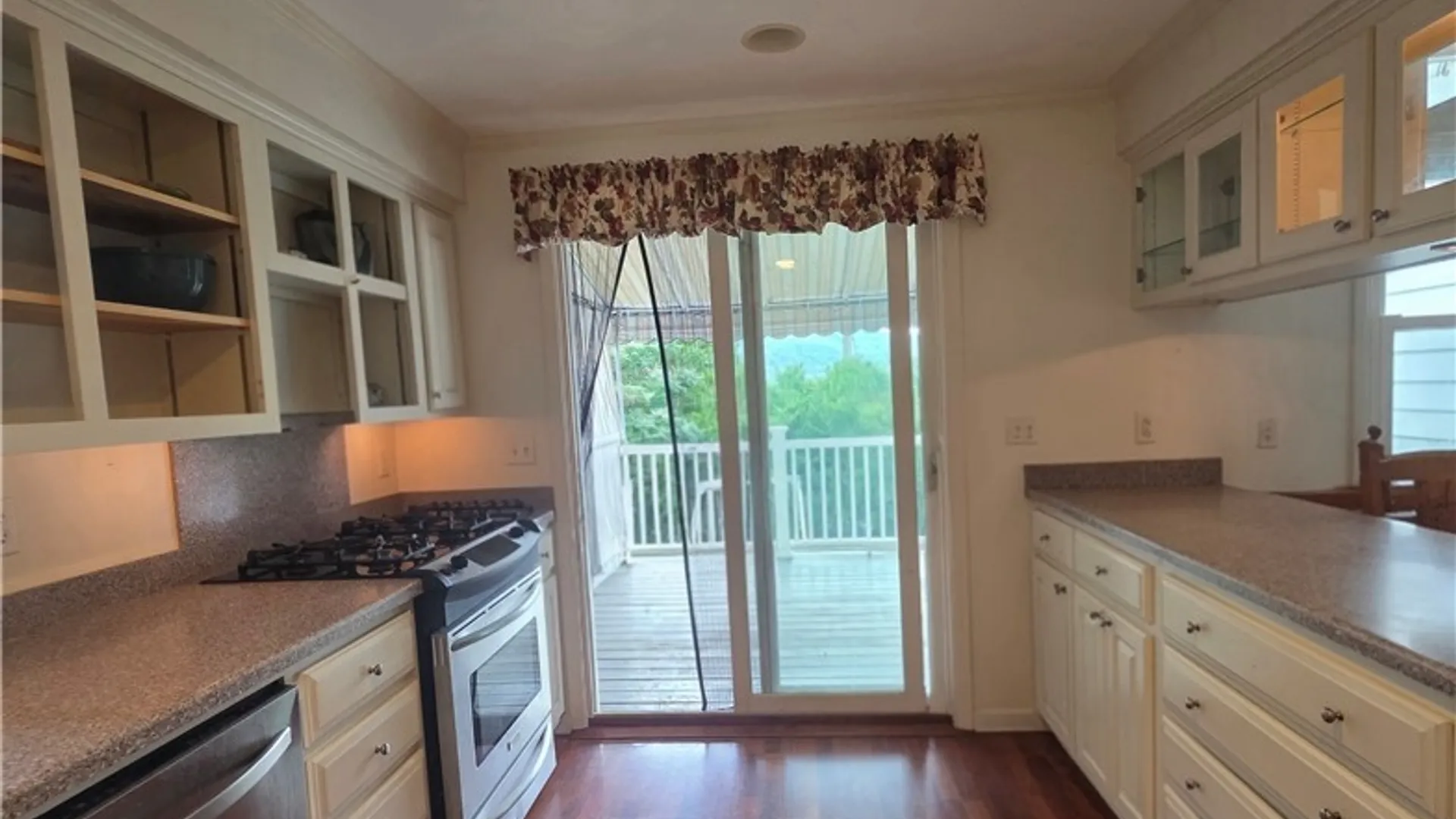 Property at 35 Orchard Place, Bradford City, PA 16701 16