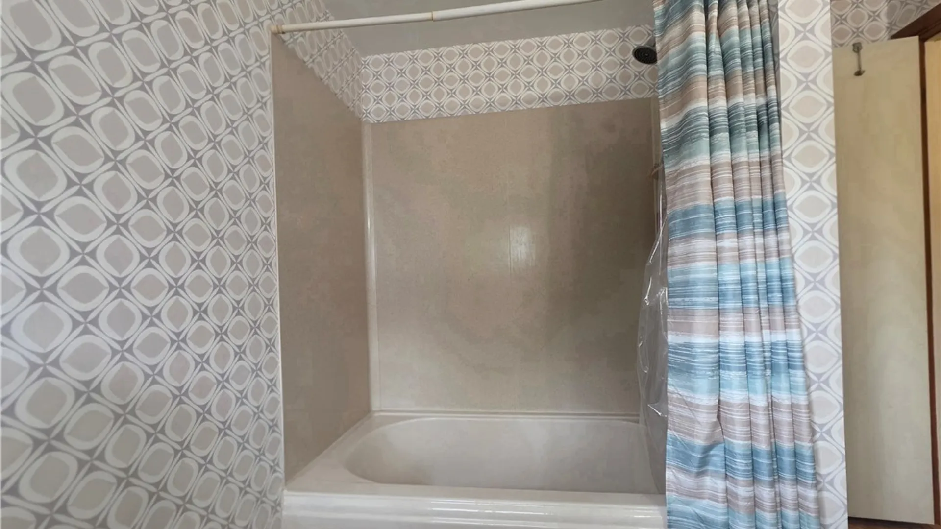 Property at 35 Orchard Place, Bradford City, PA 16701 21