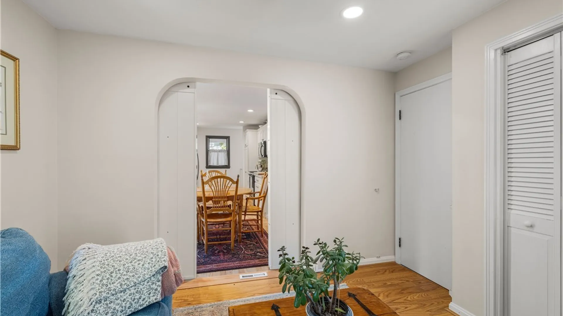 Property at 723 Hillview Court, Lewiston, NY 14092 14