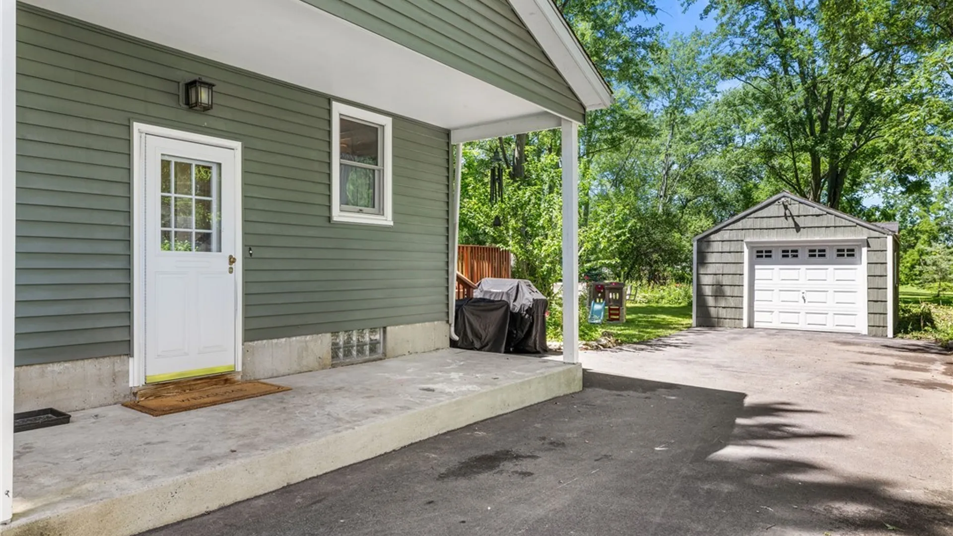 Property at 723 Hillview Court, Lewiston, NY 14092 32