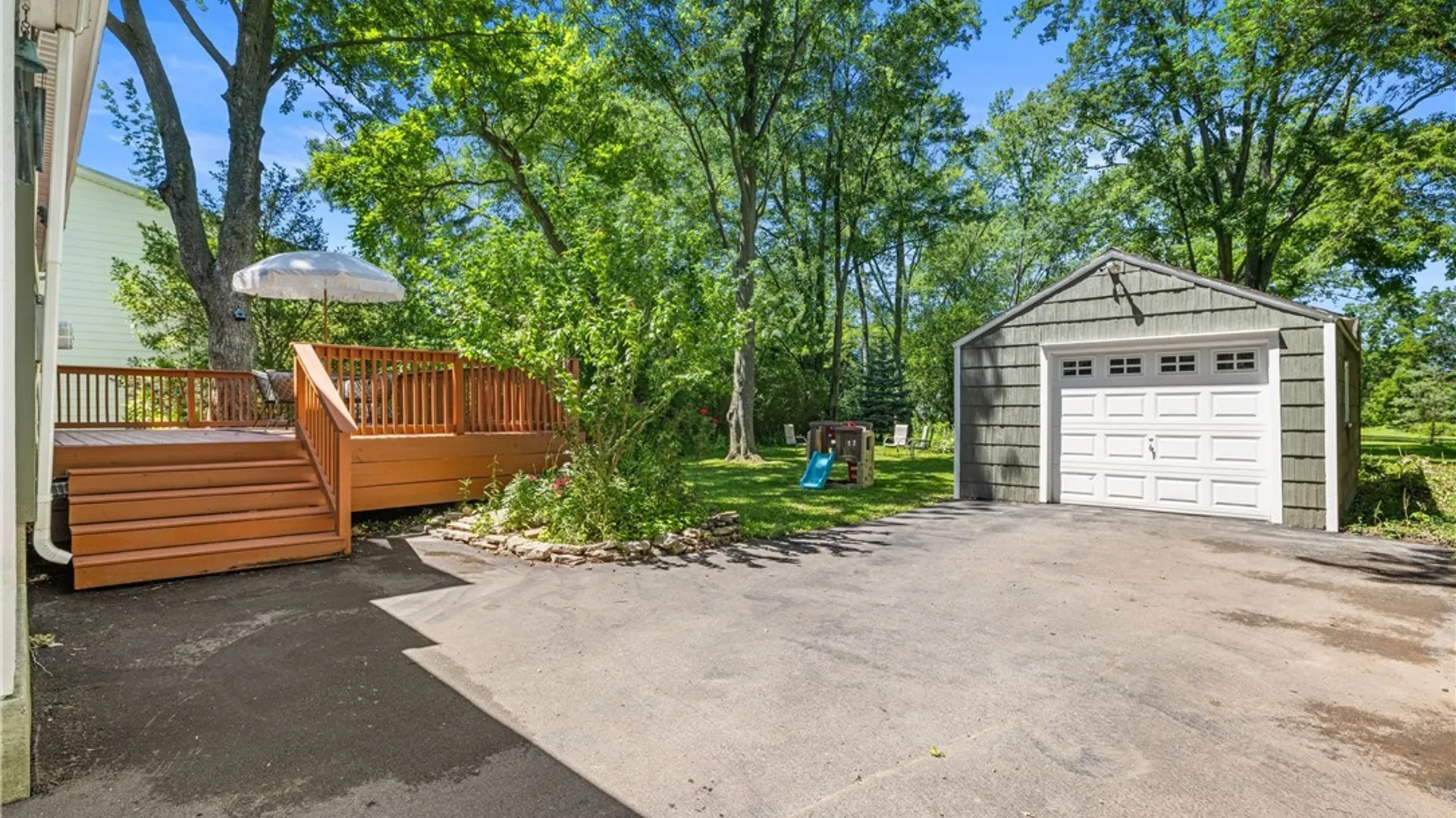 Property at 723 Hillview Court, Lewiston, NY 14092 33