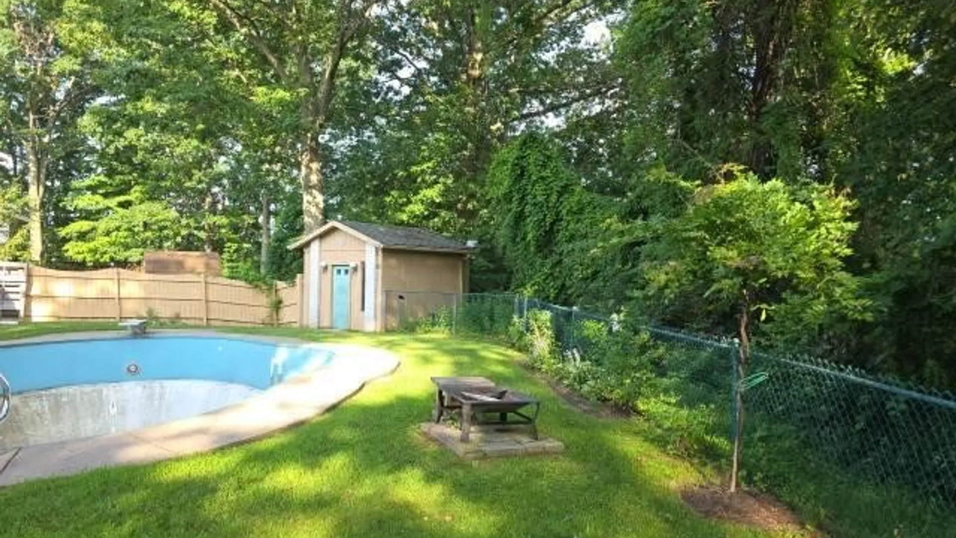 Property at 125 Granada Circle, Irondequoit, NY 14609 10