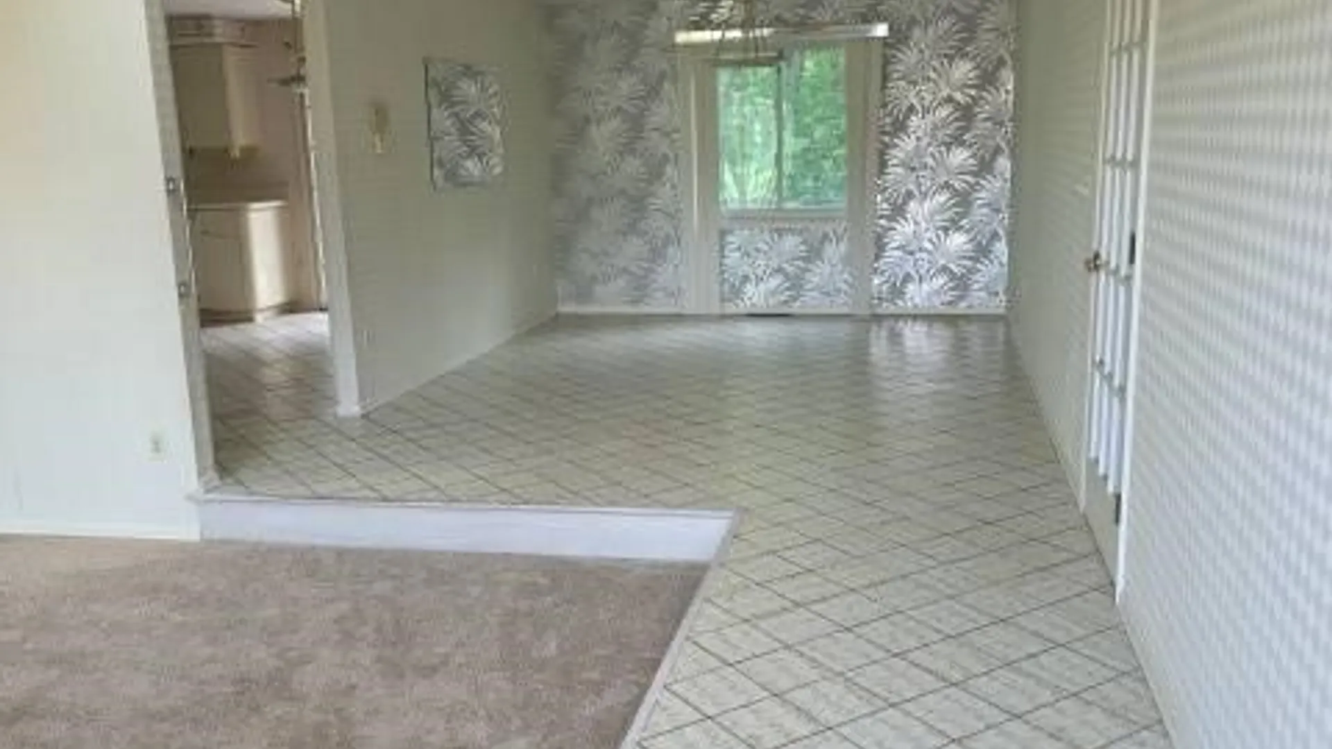 Property at 125 Granada Circle, Irondequoit, NY 14609 14