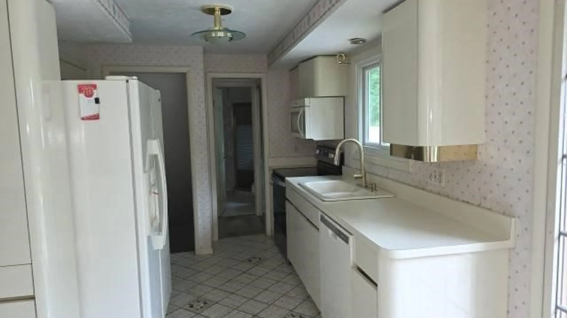 Property at 125 Granada Circle, Irondequoit, NY 14609 21