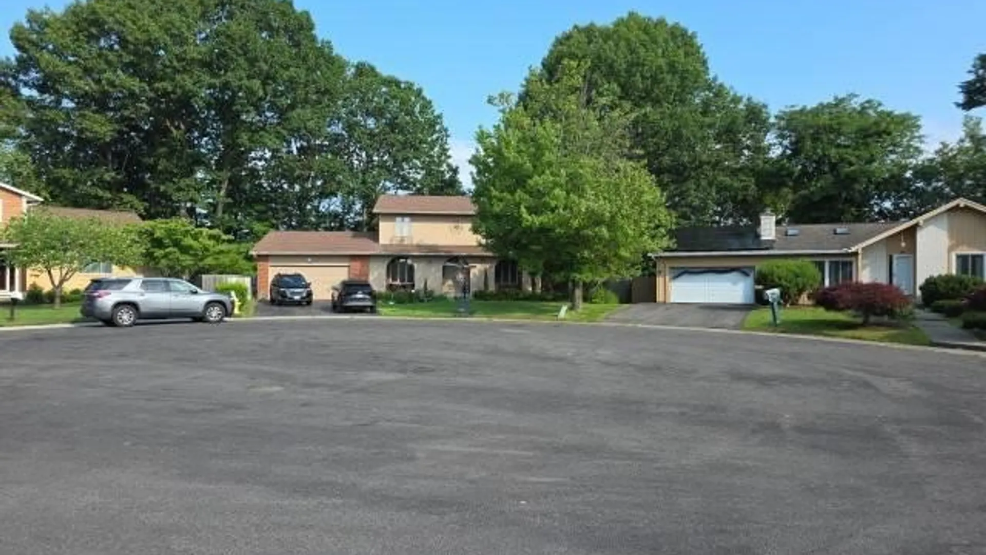 Property at 125 Granada Circle, Irondequoit, NY 14609 3