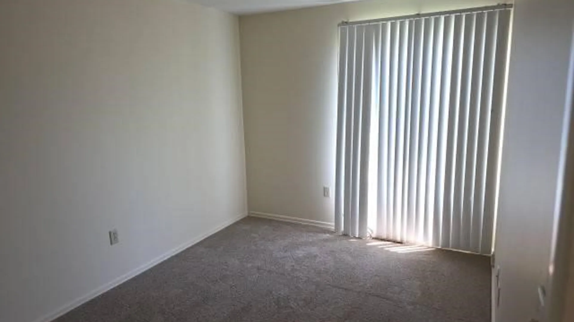 Property at 125 Granada Circle, Irondequoit, NY 14609 30