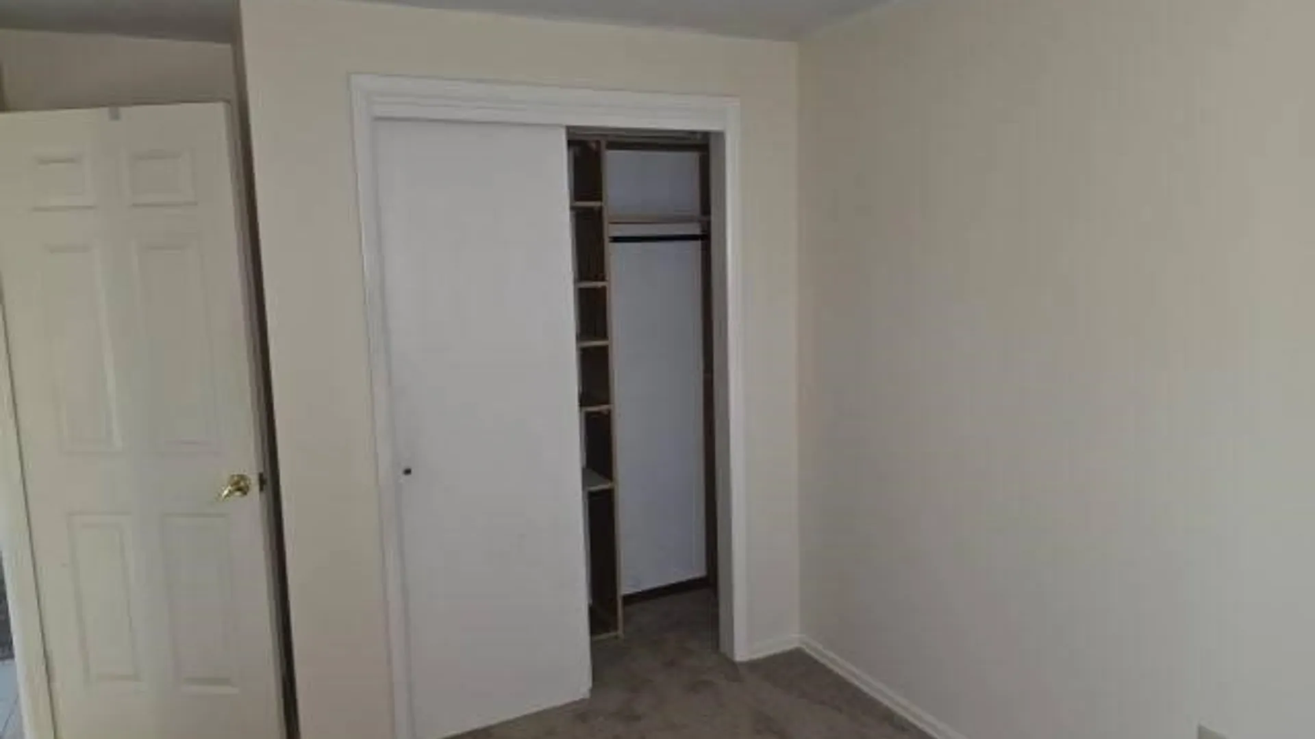 Property at 125 Granada Circle, Irondequoit, NY 14609 31