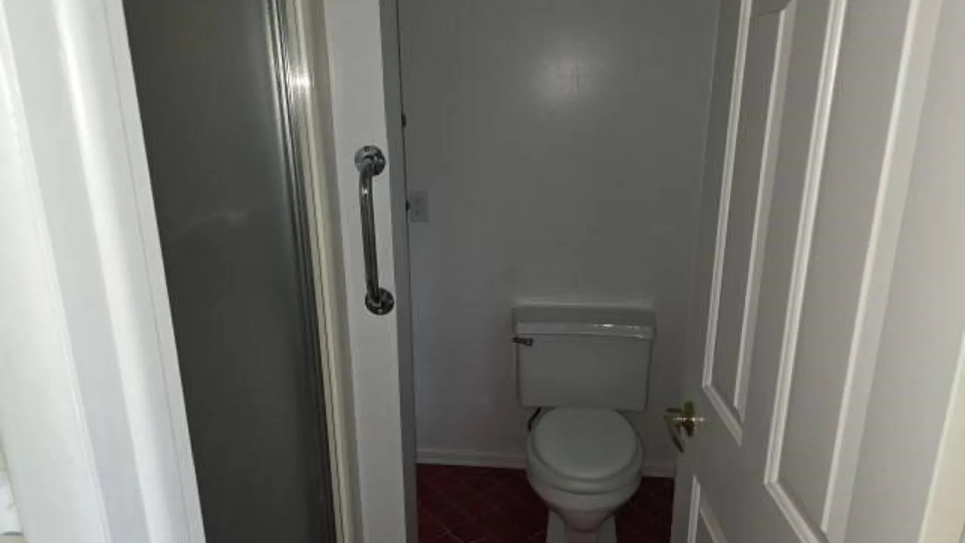 Property at 125 Granada Circle, Irondequoit, NY 14609 34