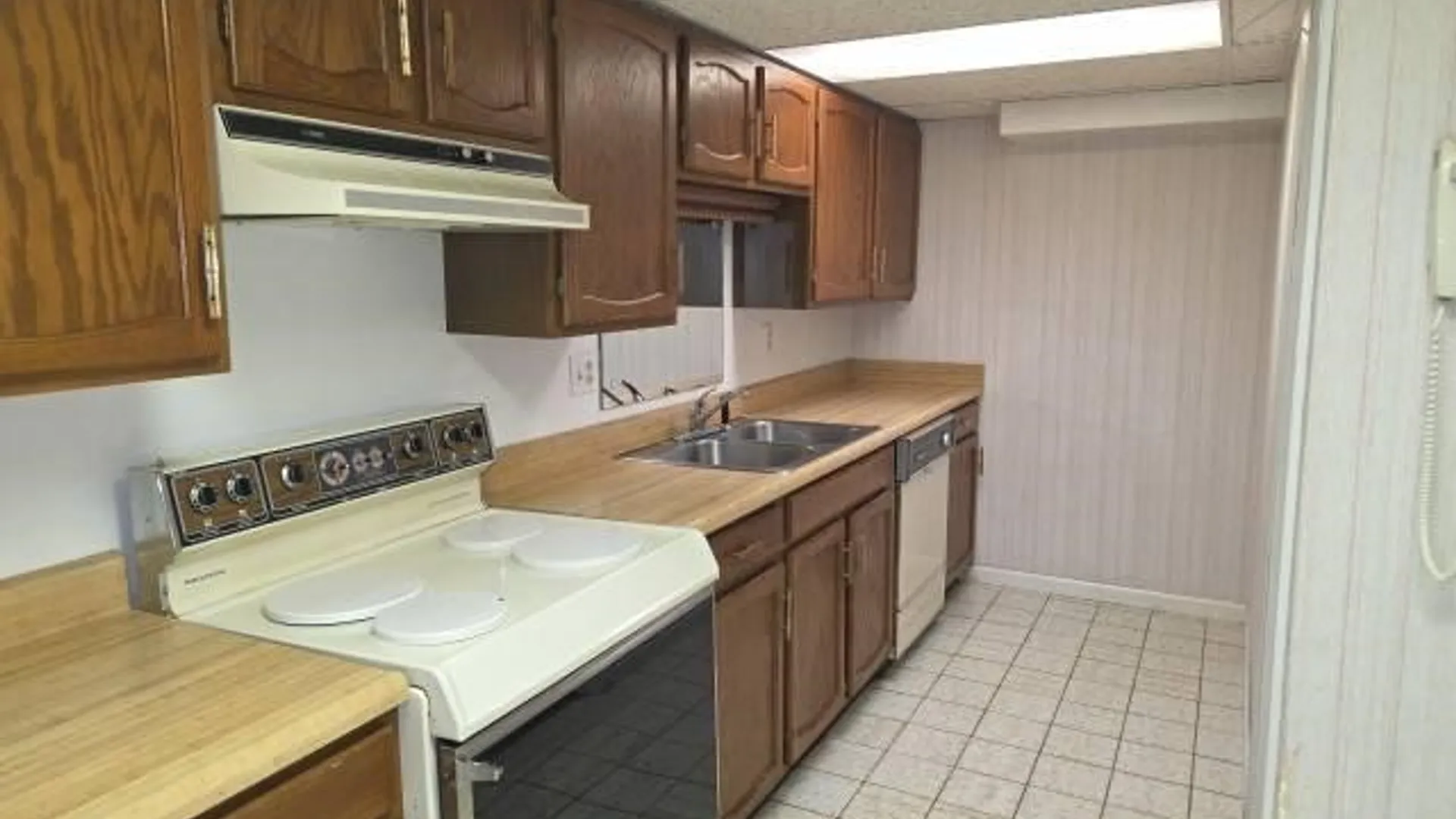 Property at 125 Granada Circle, Irondequoit, NY 14609 41