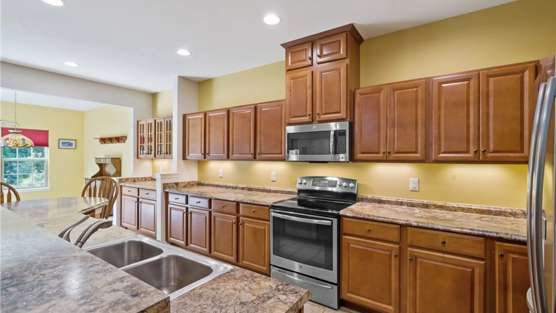 Property at 156 Shaker Heights, Camillus, NY 13031 4