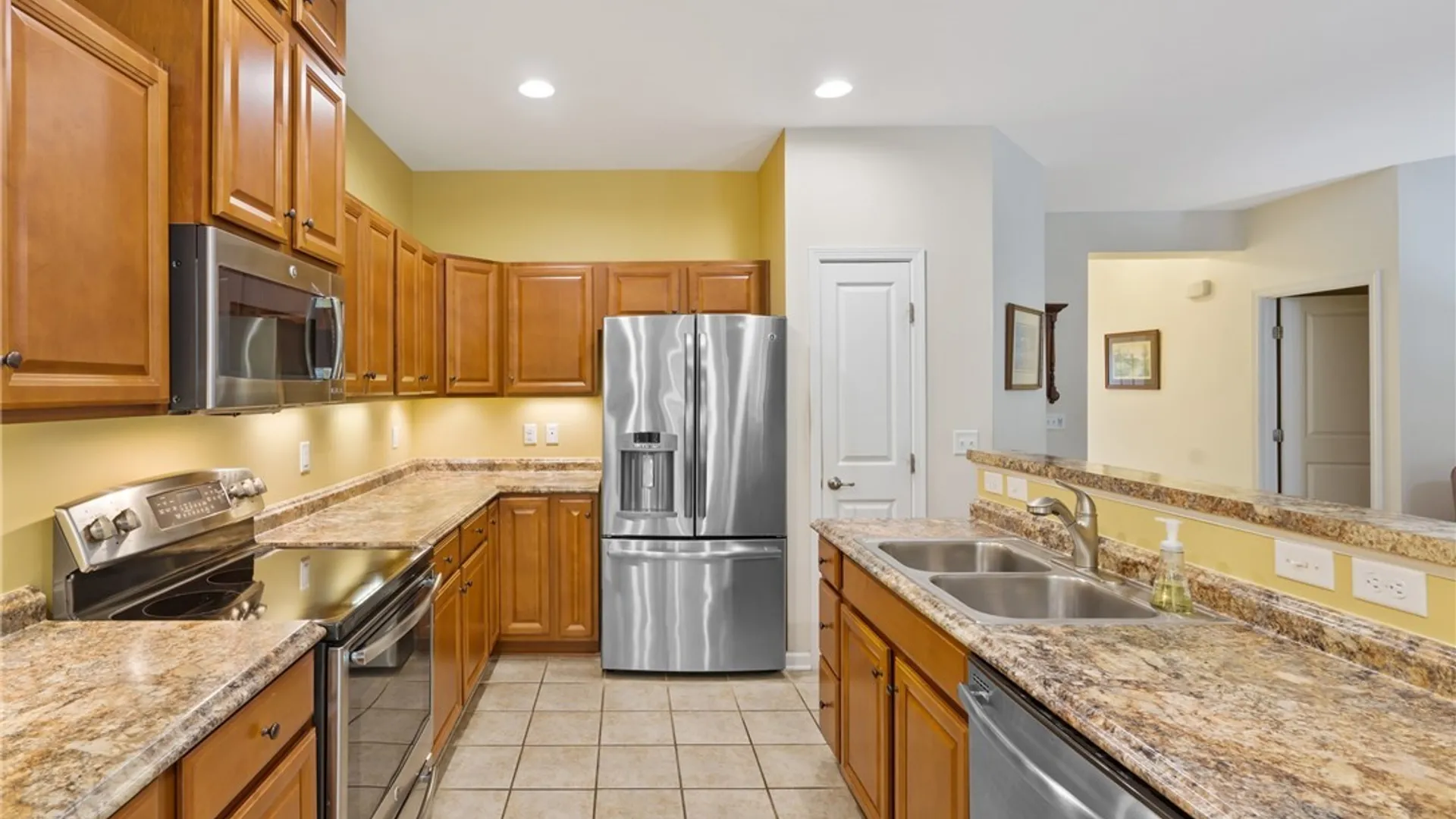 Property at 156 Shaker Heights, Camillus, NY 13031 7