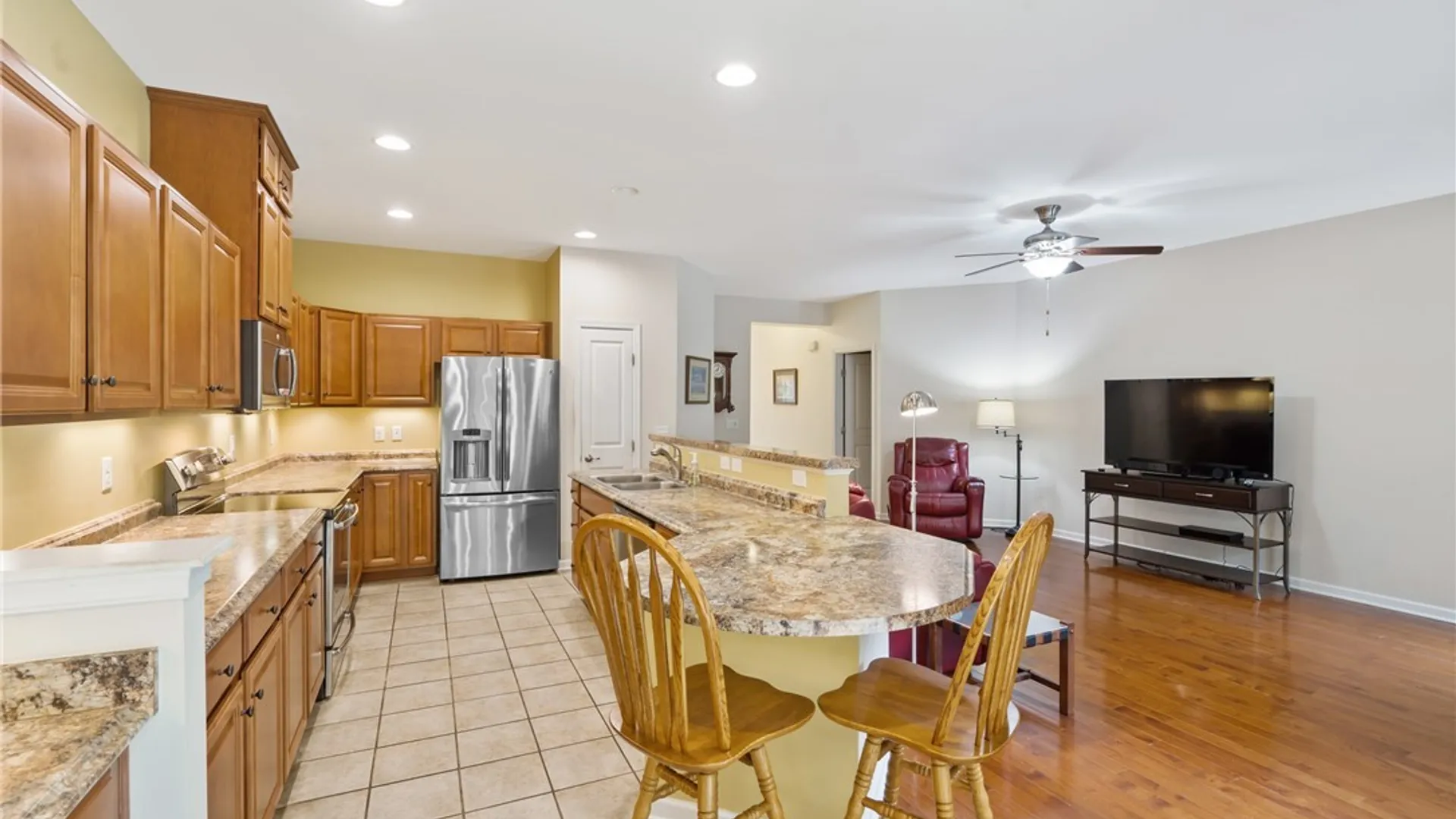 Property at 156 Shaker Heights, Camillus, NY 13031 10