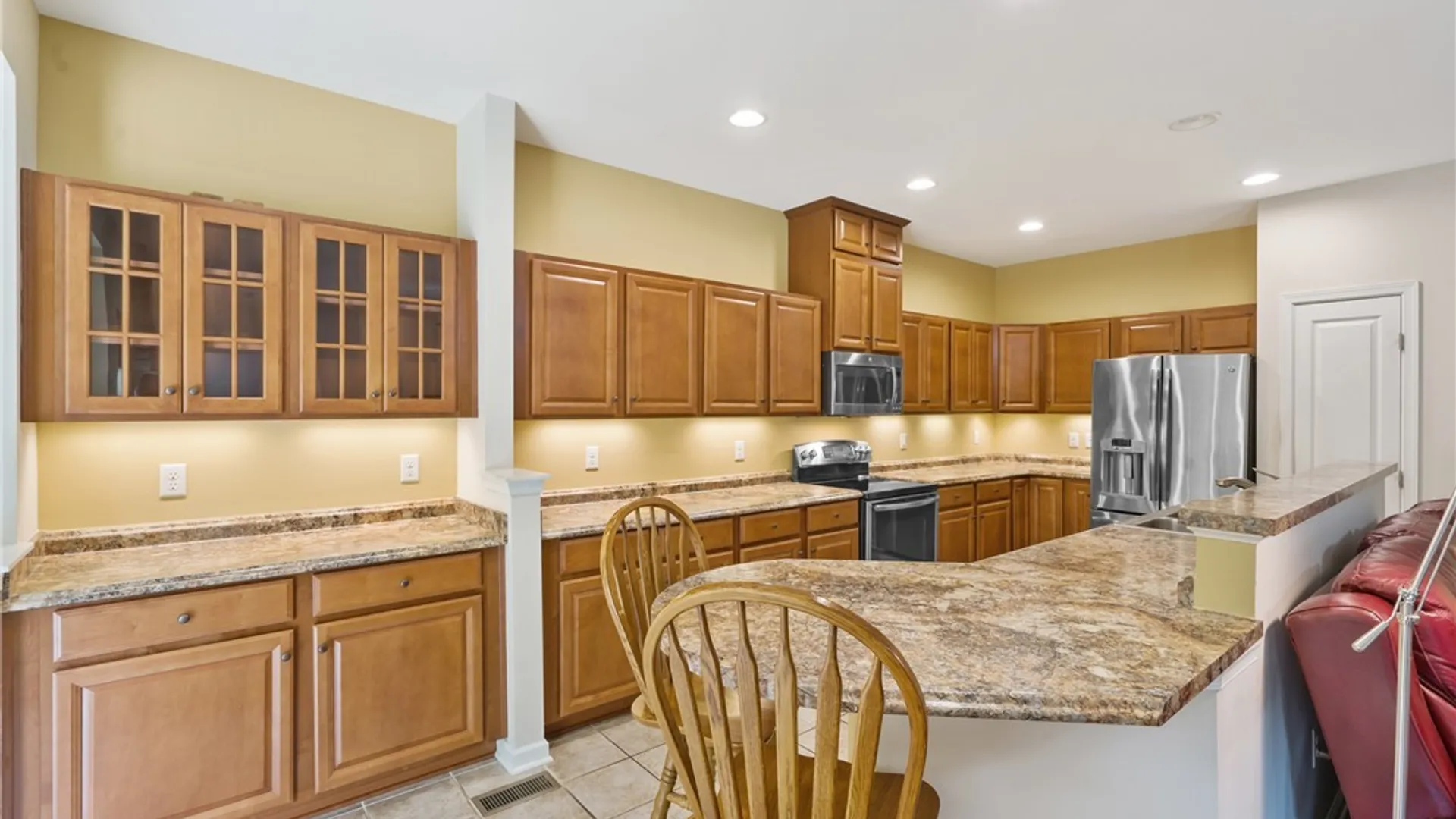 Property at 156 Shaker Heights, Camillus, NY 13031 16