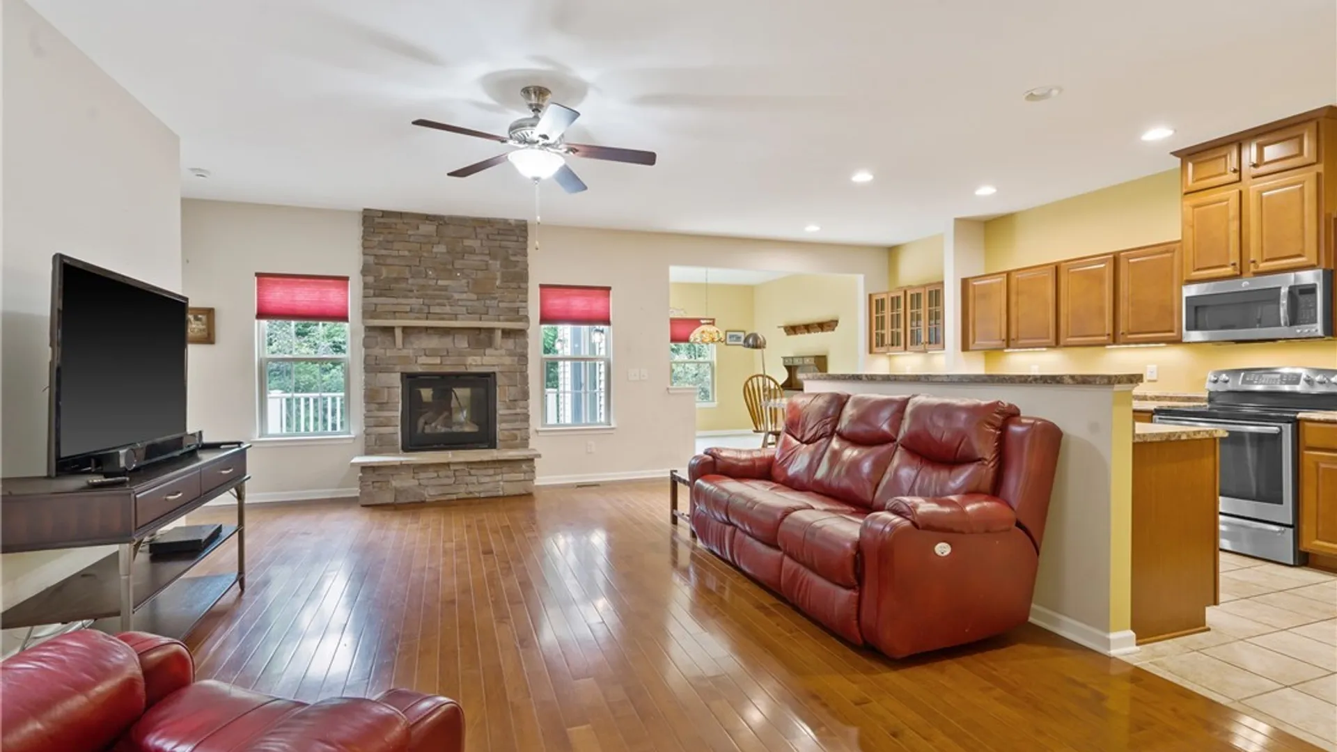 Property at 156 Shaker Heights, Camillus, NY 13031 11