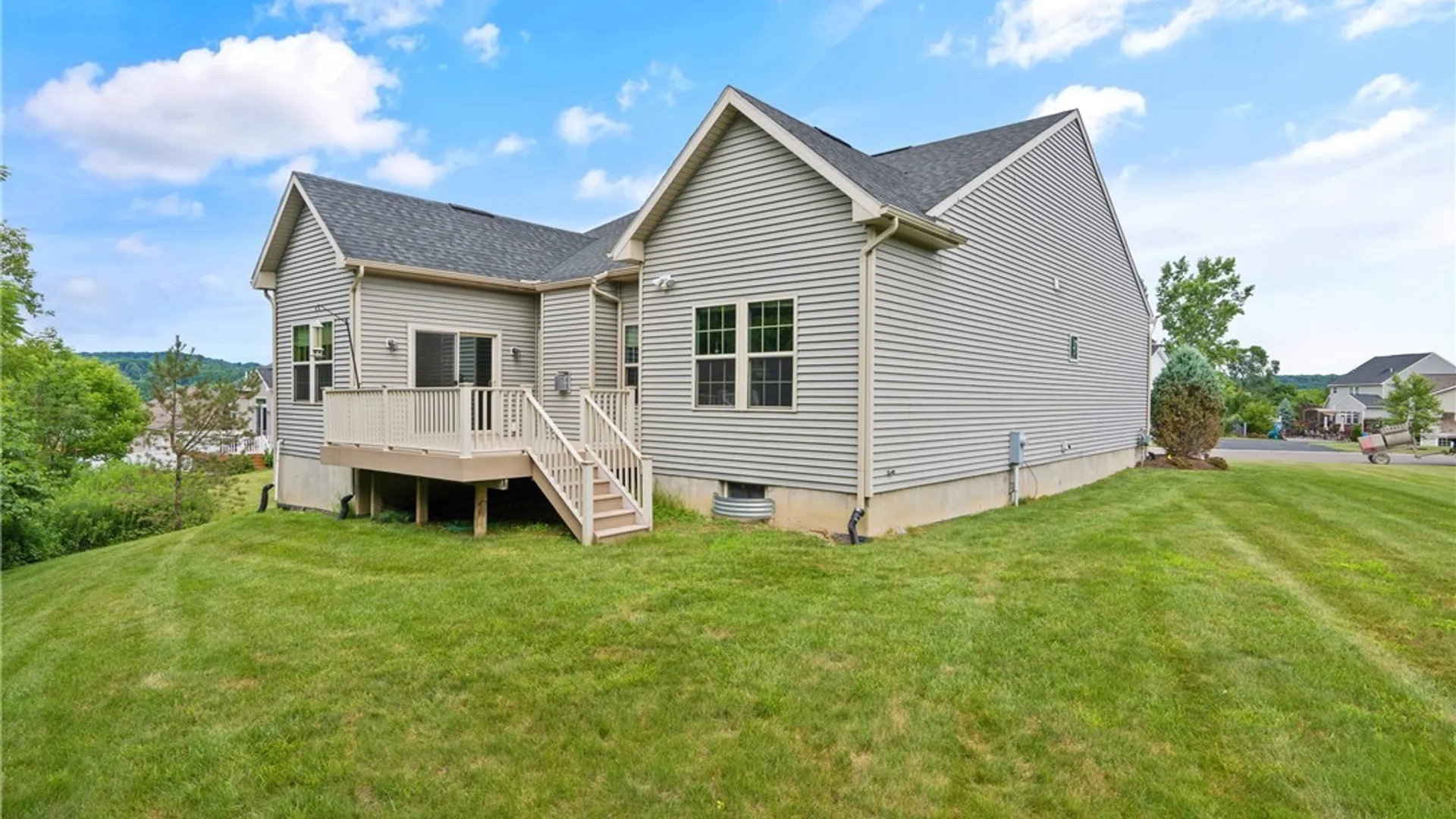 Property at 156 Shaker Heights, Camillus, NY 13031 33
