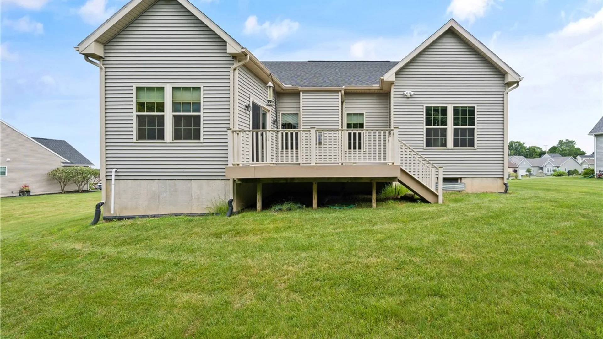 Property at 156 Shaker Heights, Camillus, NY 13031 34