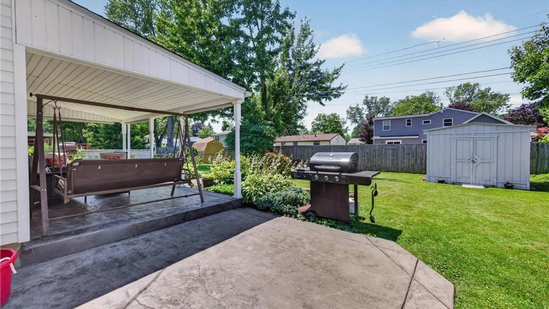 Property at 114 Meadow, Hamburg, NY 14075 32