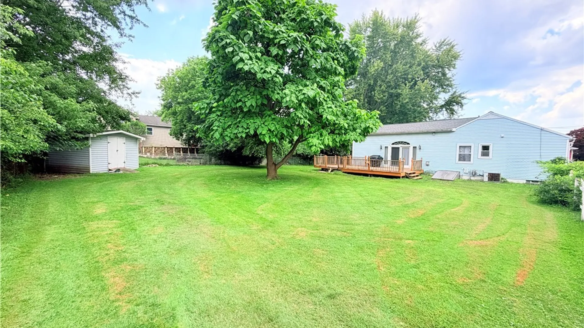 Property at 5113 Thurston Avenue, Hamburg, NY 14219 26