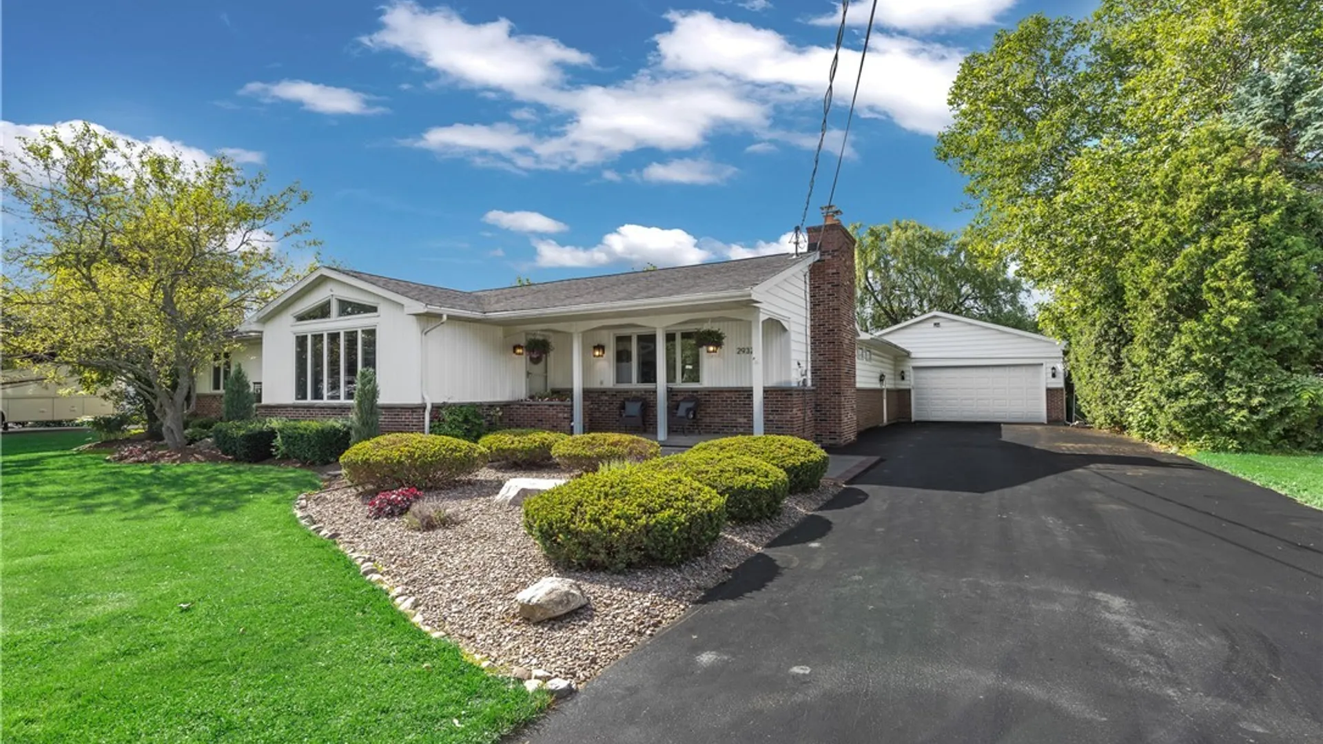 Property at 2932 Brent Dr, Wheatfield, NY 14132 3