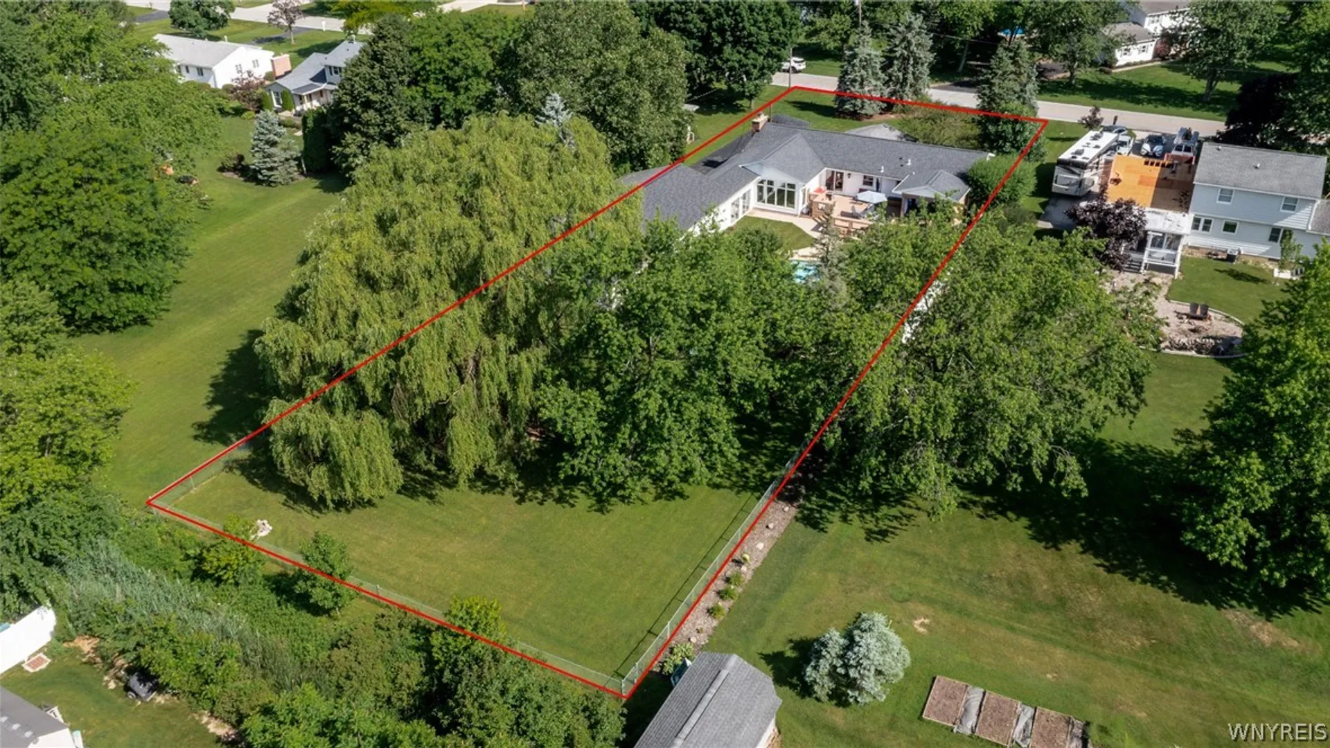 Property at 2932 Brent Dr, Wheatfield, NY 14132 19