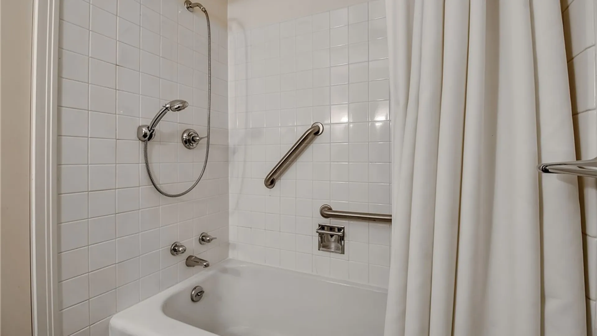 Property at 32 Saint Georges, Buffalo, NY 14222 33