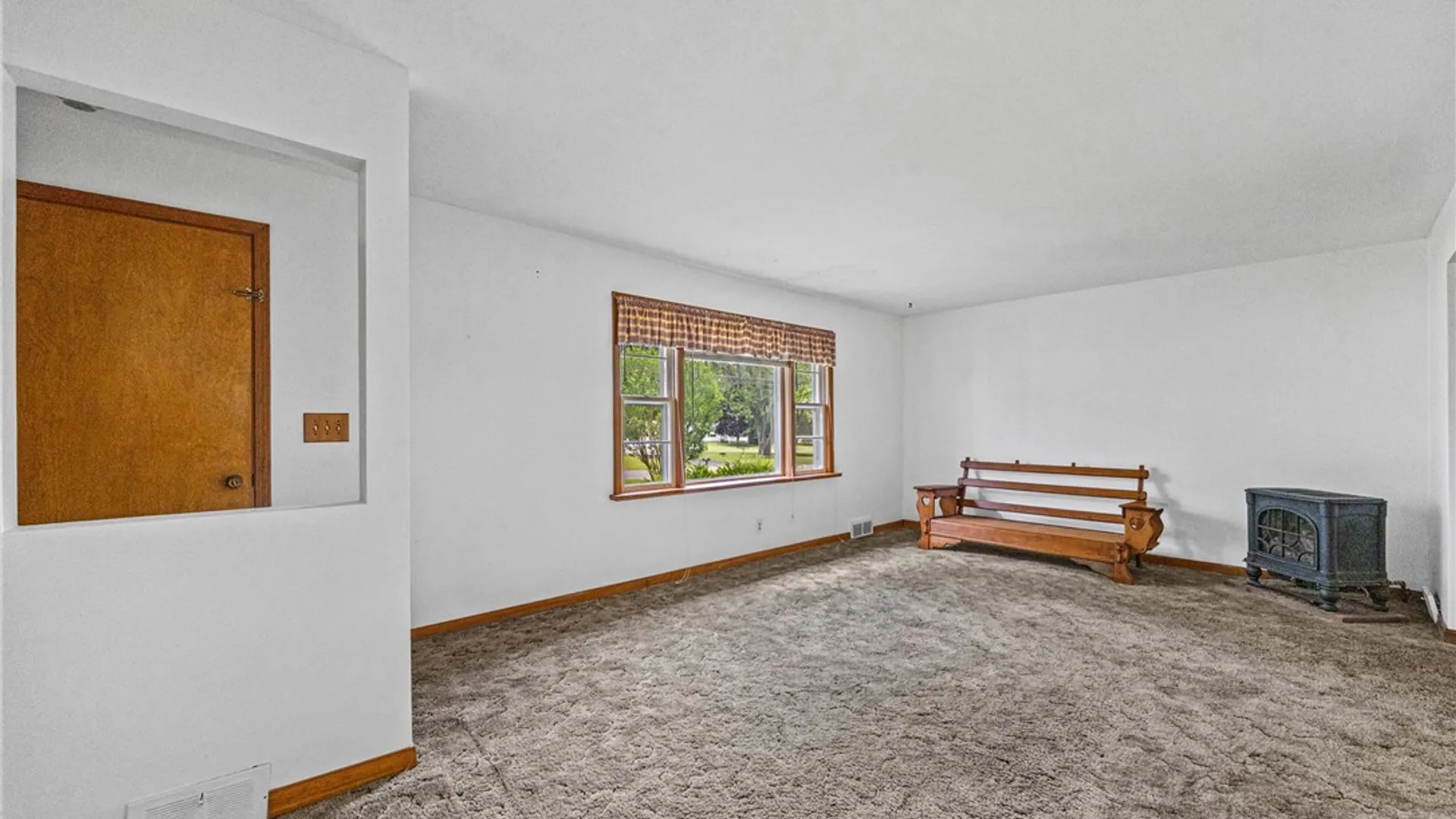 Property at 40 Ramblewood Drive, Chili, NY 14514 6