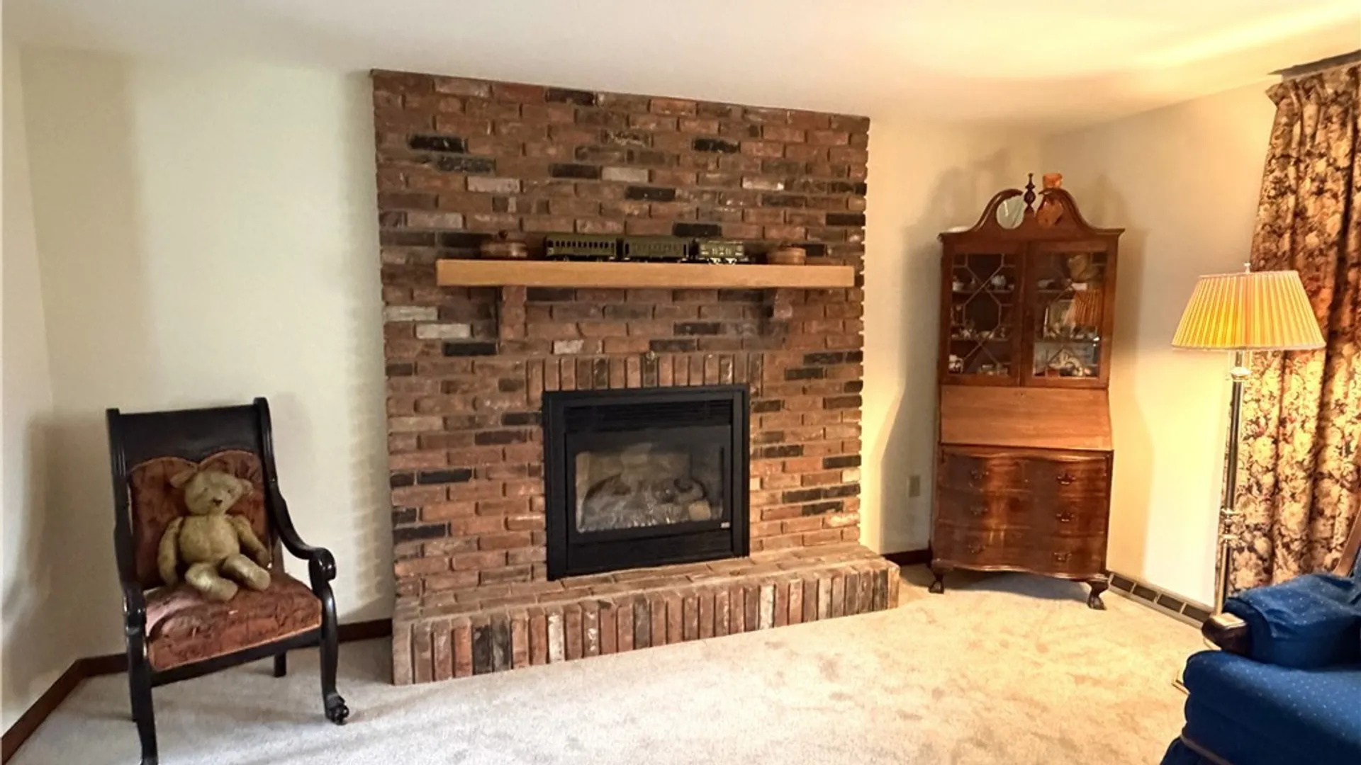 Property at 30 Woodview St Street, Lancaster, NY 14043 18