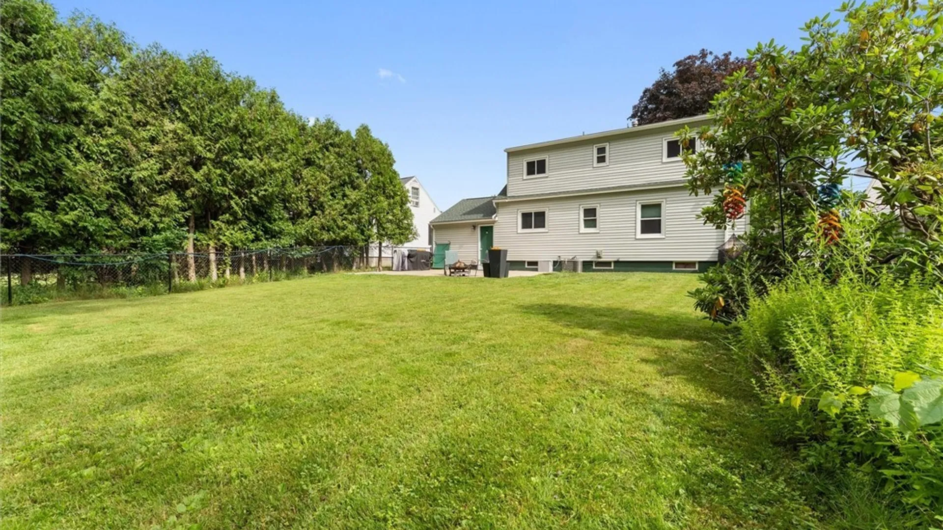 Property at 106 Oakley Drive, Cicero, NY 13212 37