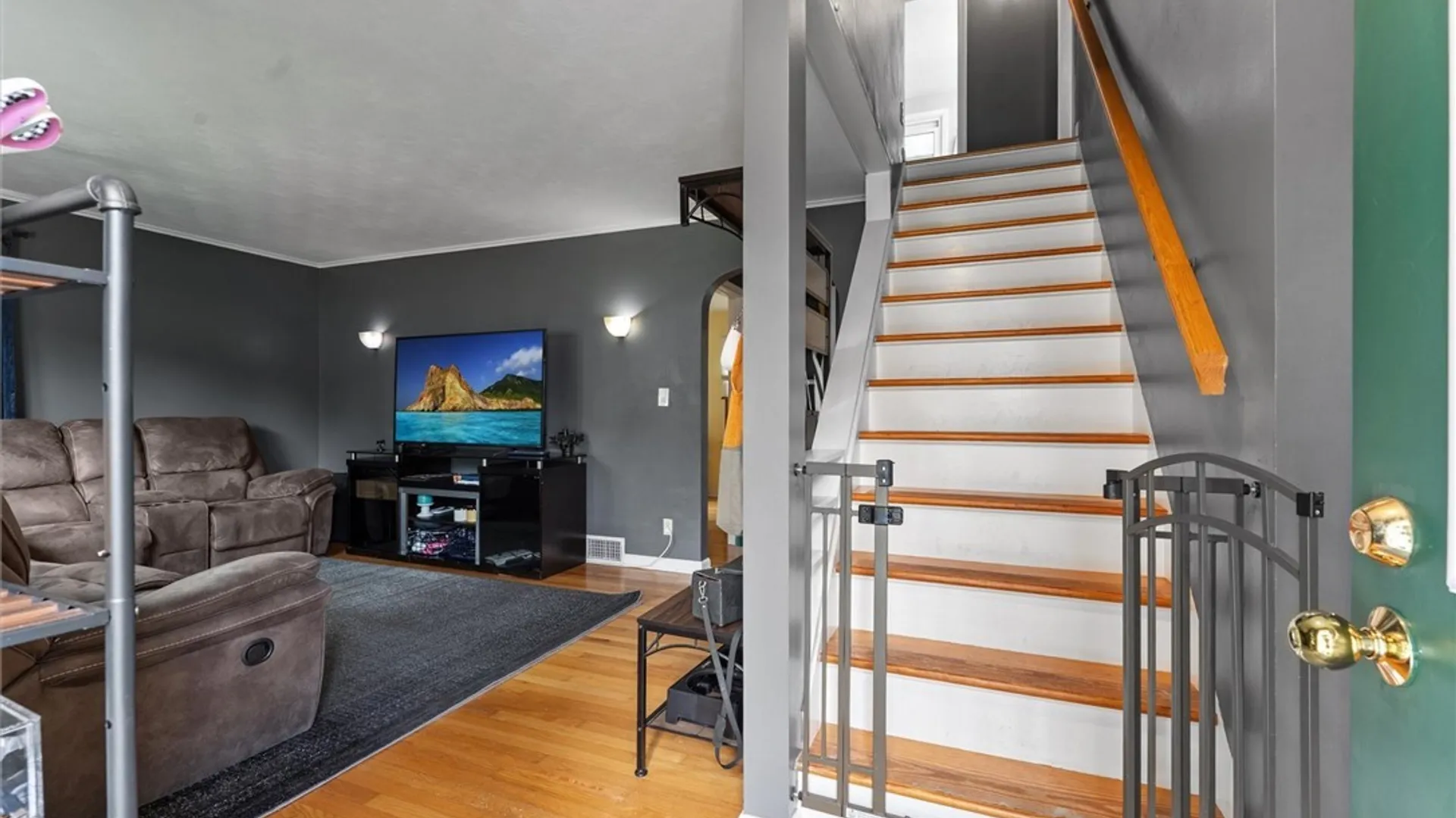 Property at 106 Oakley Drive, Cicero, NY 13212 7