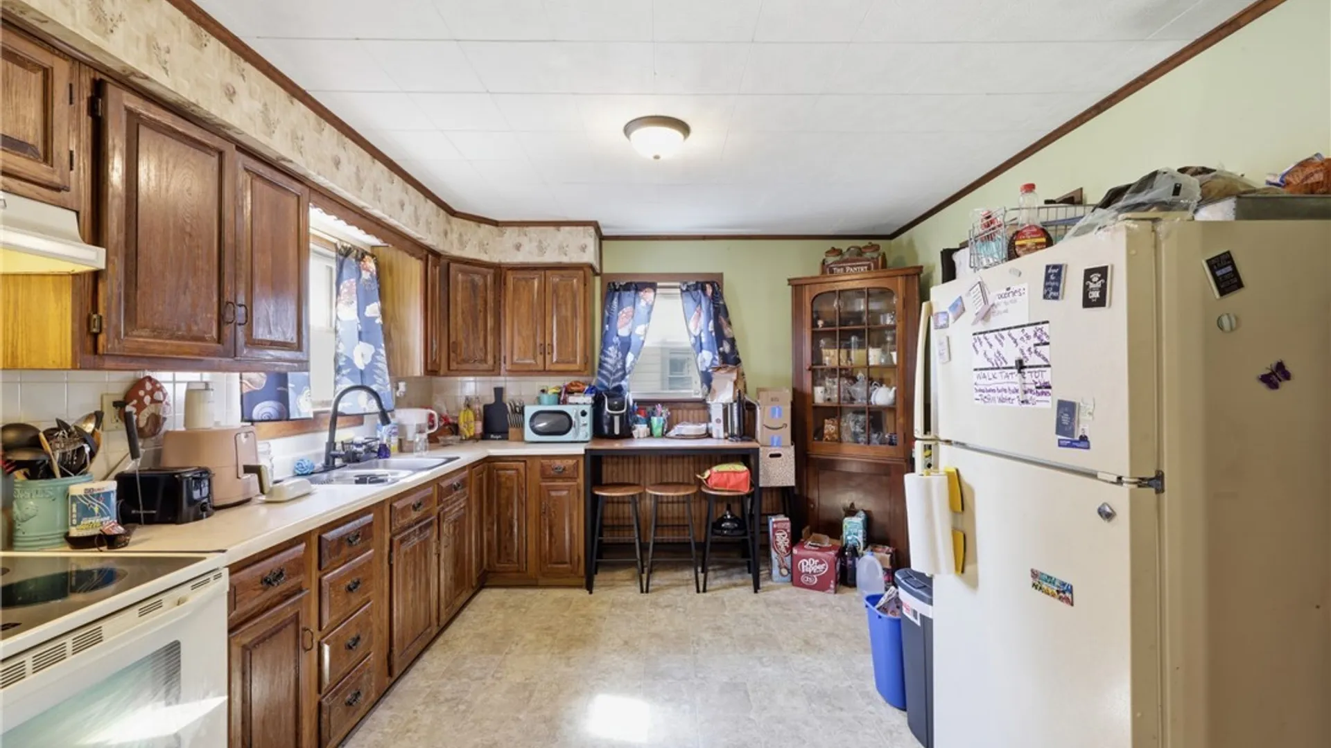 Property at 4 Robertson Street, Royalton, NY 14105 13