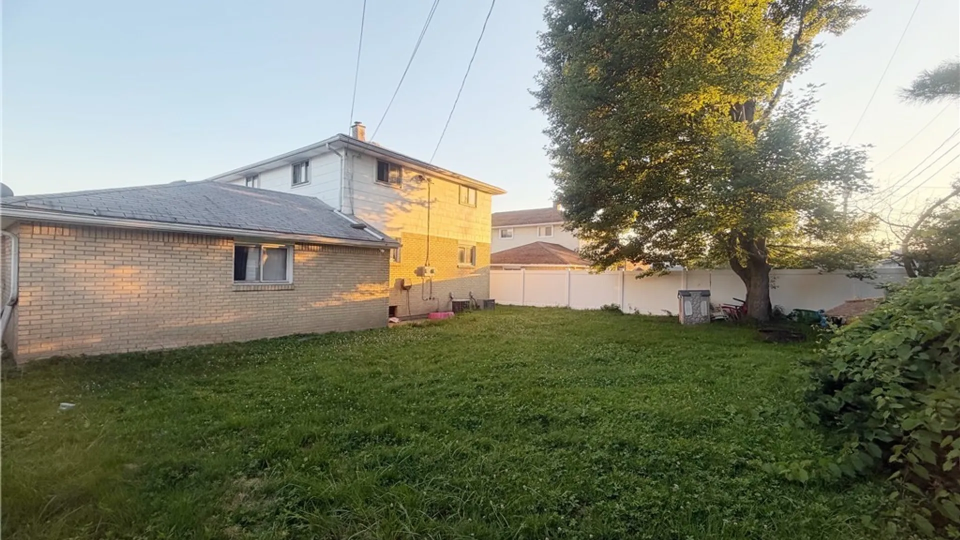Property at 175 Vern Lane, Cheektowaga, NY 14227 22