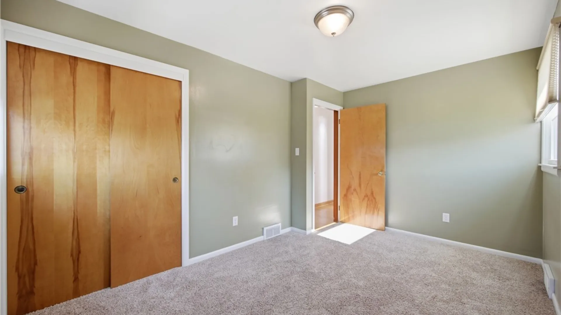 Property at 1310 Moll Street, North Tonawanda, NY 14120 17