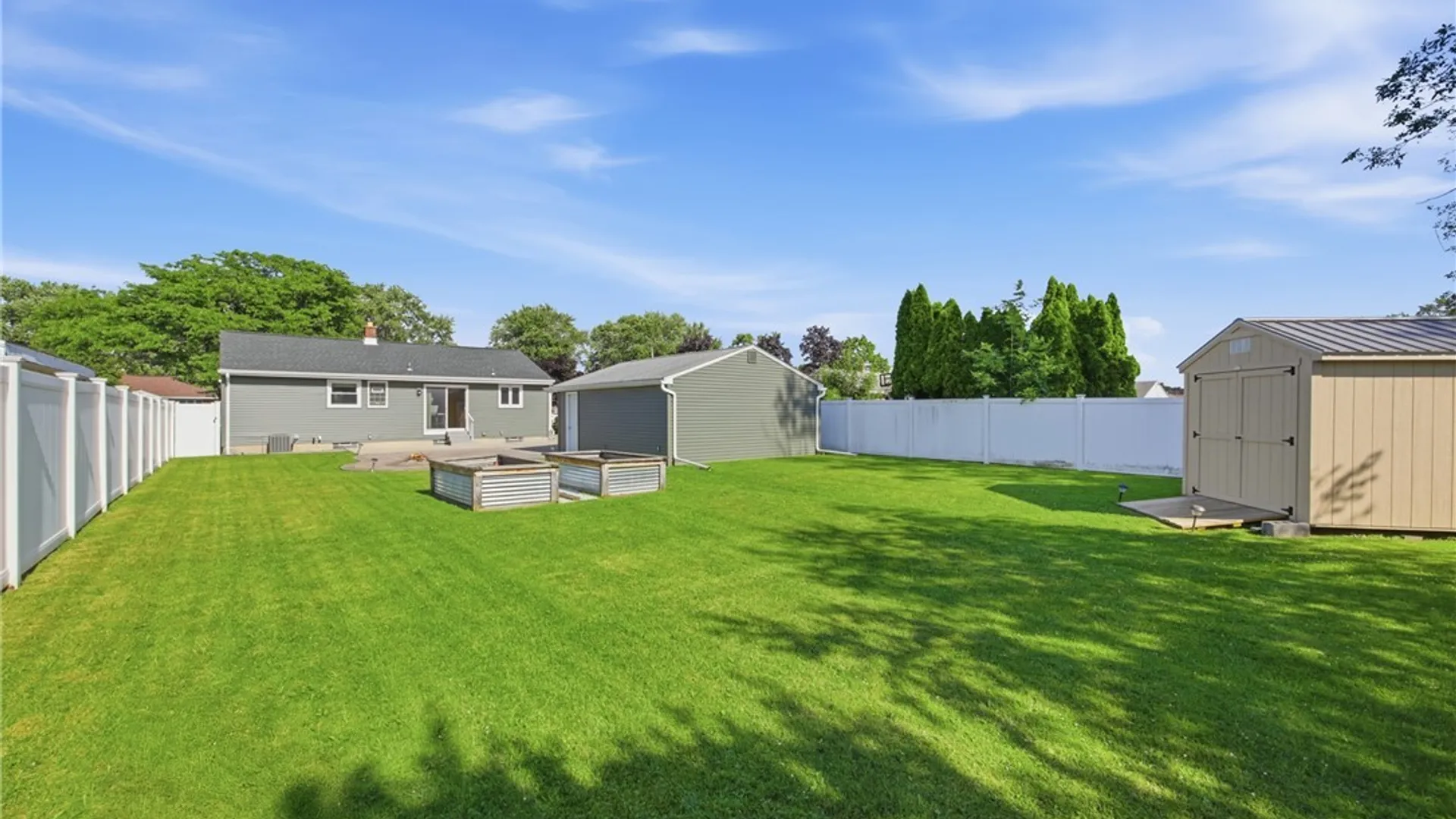 Property at 1310 Moll Street, North Tonawanda, NY 14120 24