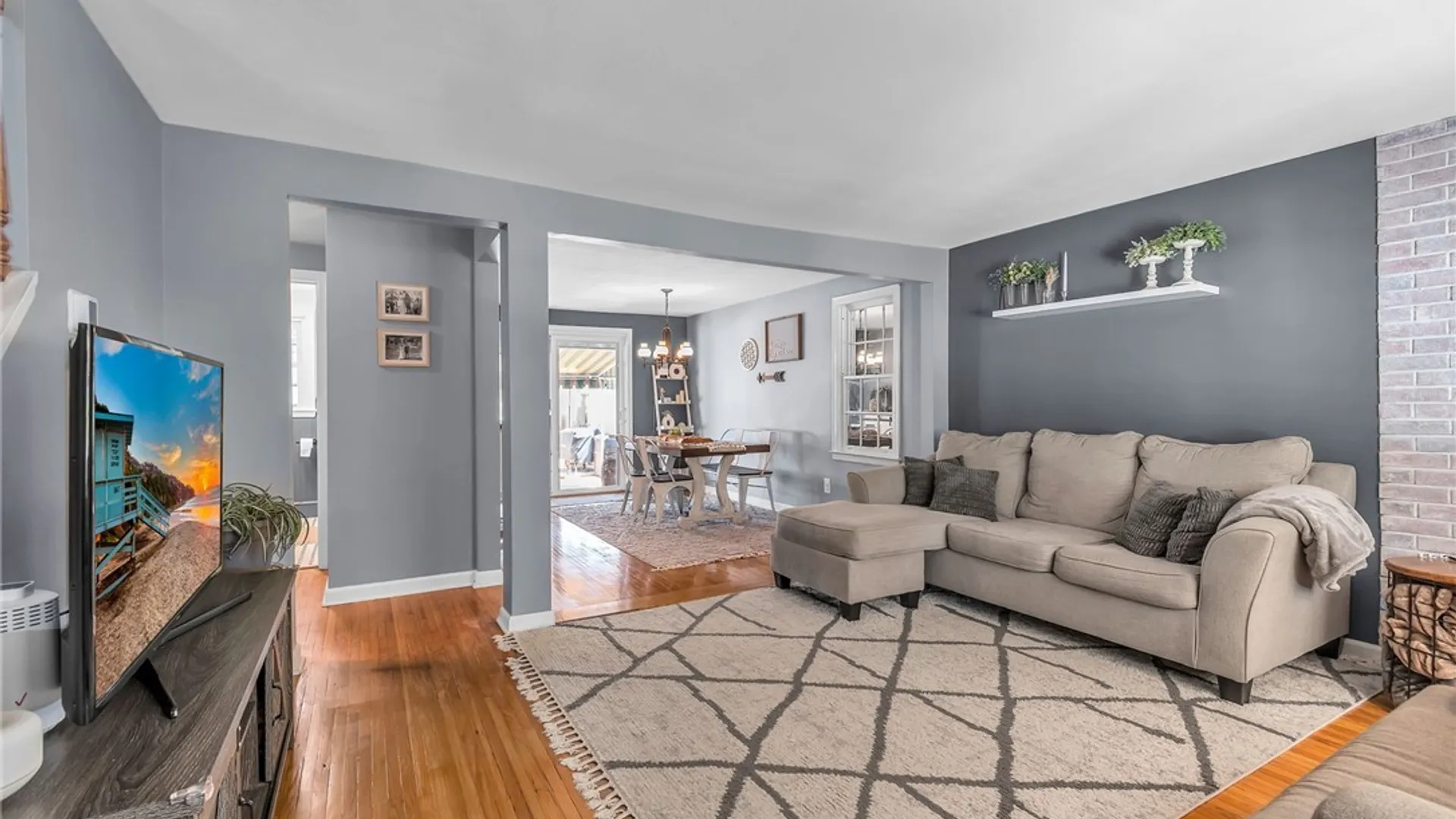 Property at 203 Hawthorne Avenue, Tonawanda, NY 14223 14