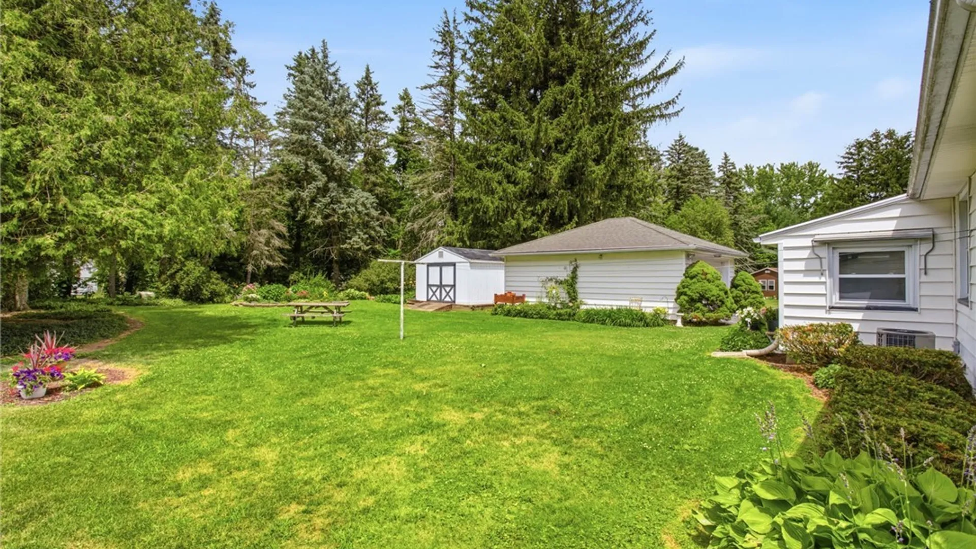 Property at 5175 Sunset Terrace, Batavia, NY 14020 21
