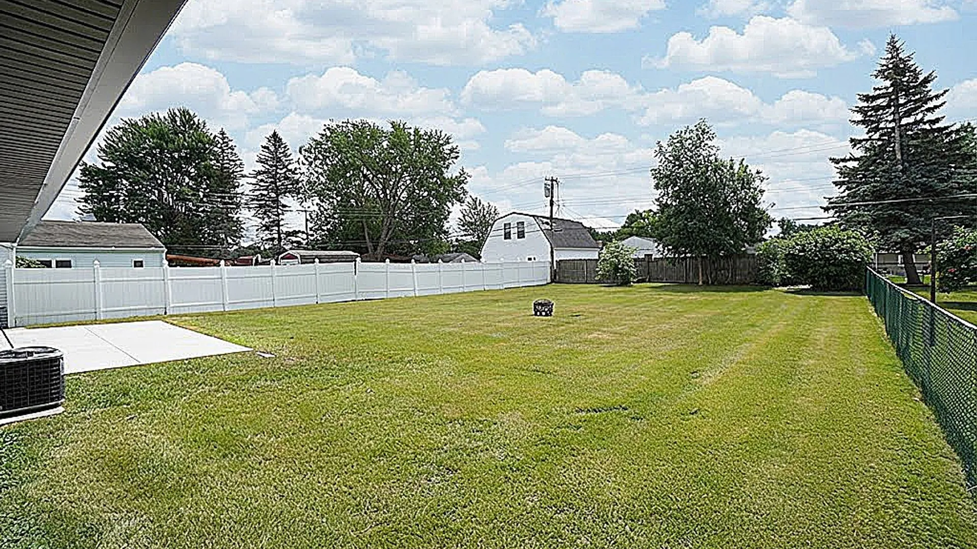 Property at 1733 Leah Drive, North Tonawanda, NY 14120 27