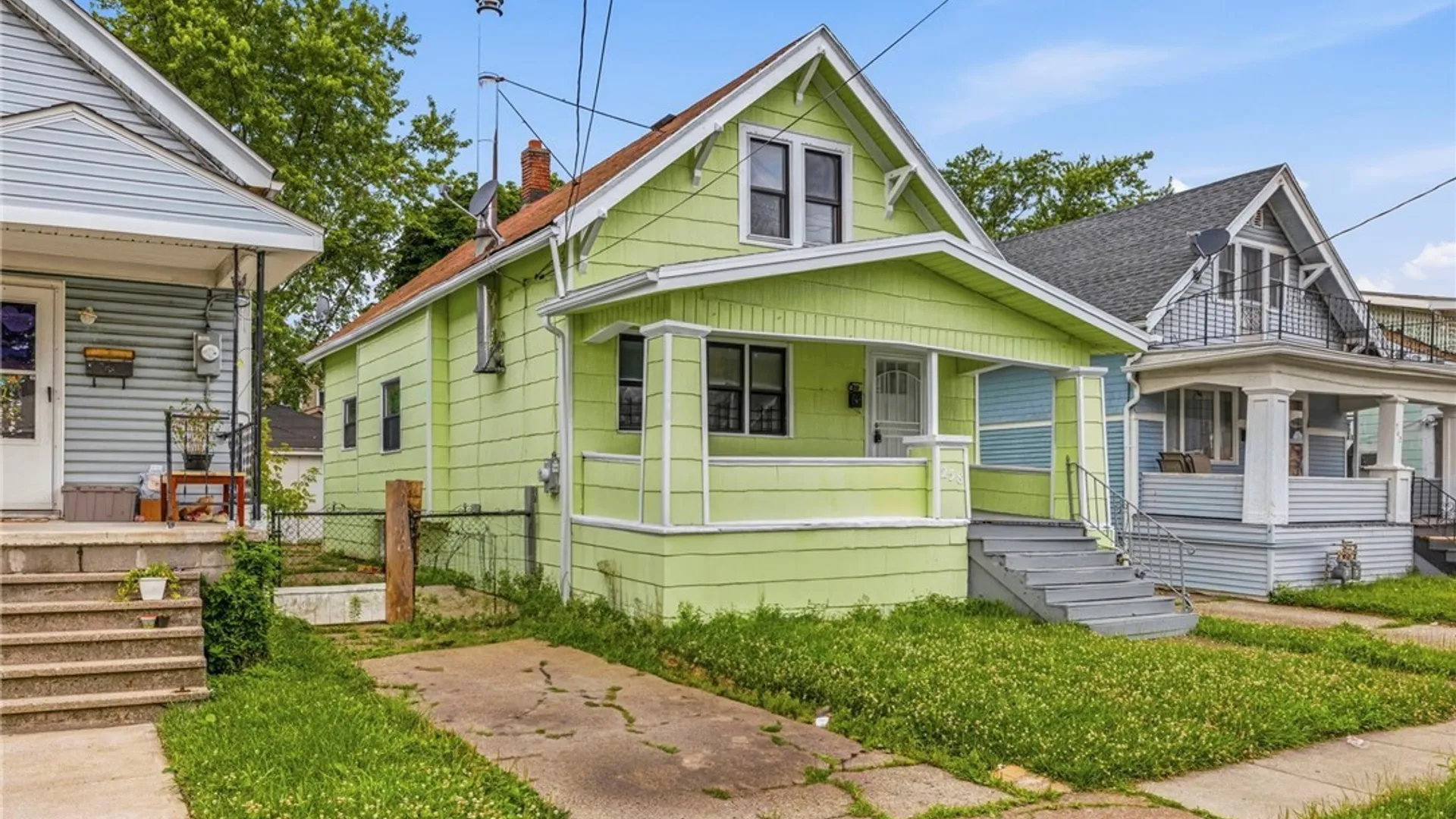 Property at 258 Newburgh Avenue, Buffalo, NY 14215 2