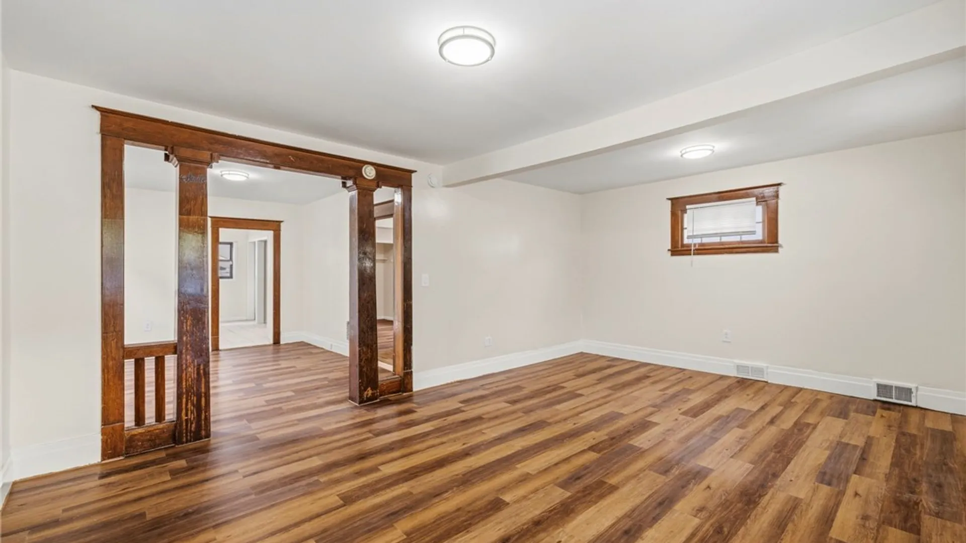 Property at 258 Newburgh Avenue, Buffalo, NY 14215 9