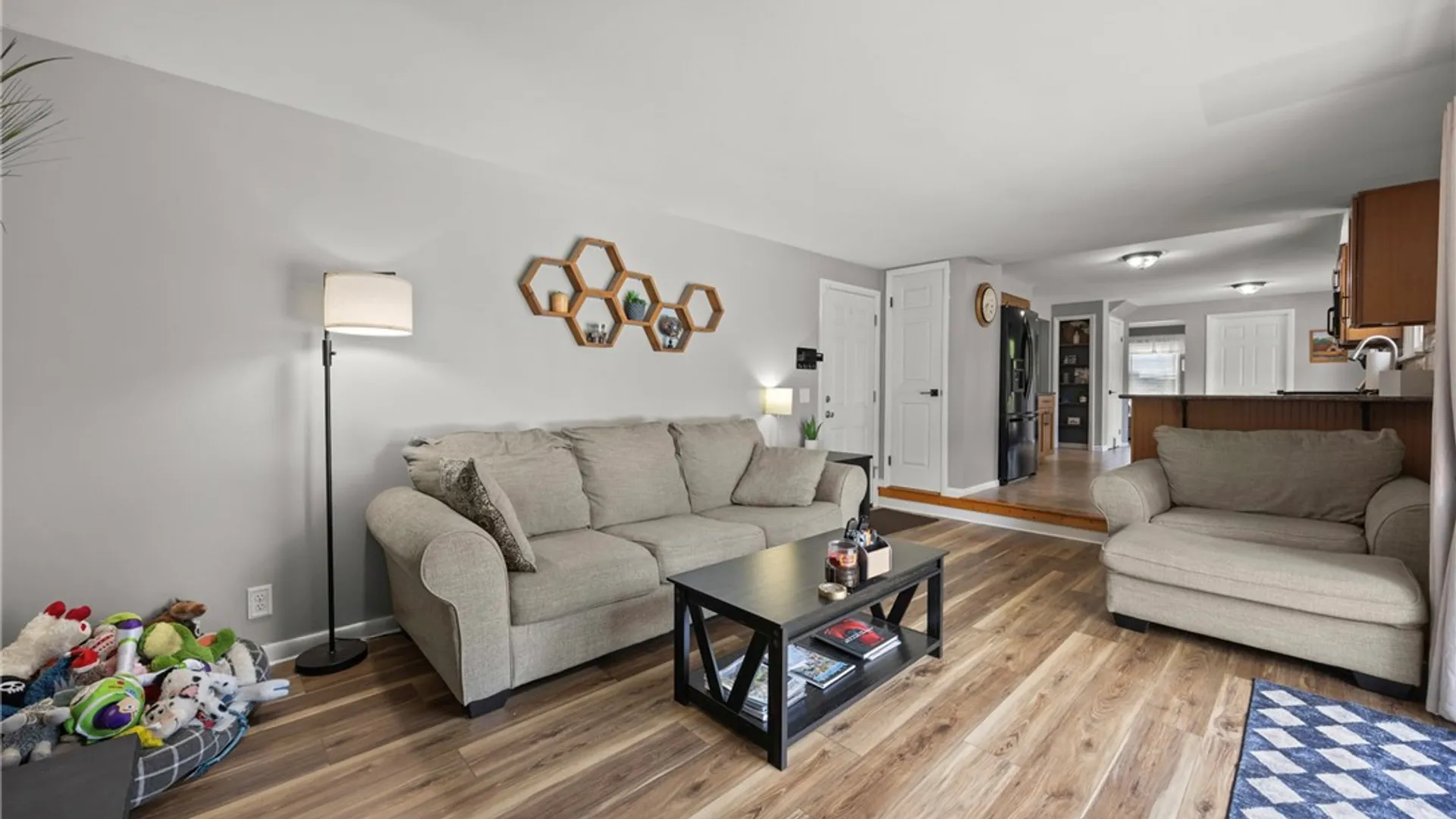 Property at 610 Vintage Lane, Greece, NY 14615 6