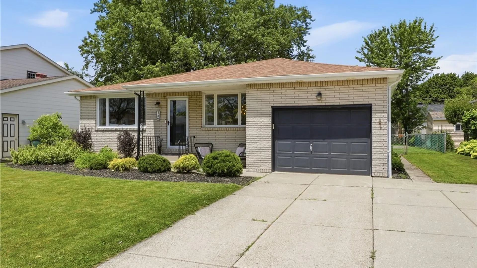 Property at 256 Claudette Court, Cheektowaga, NY 14043 4