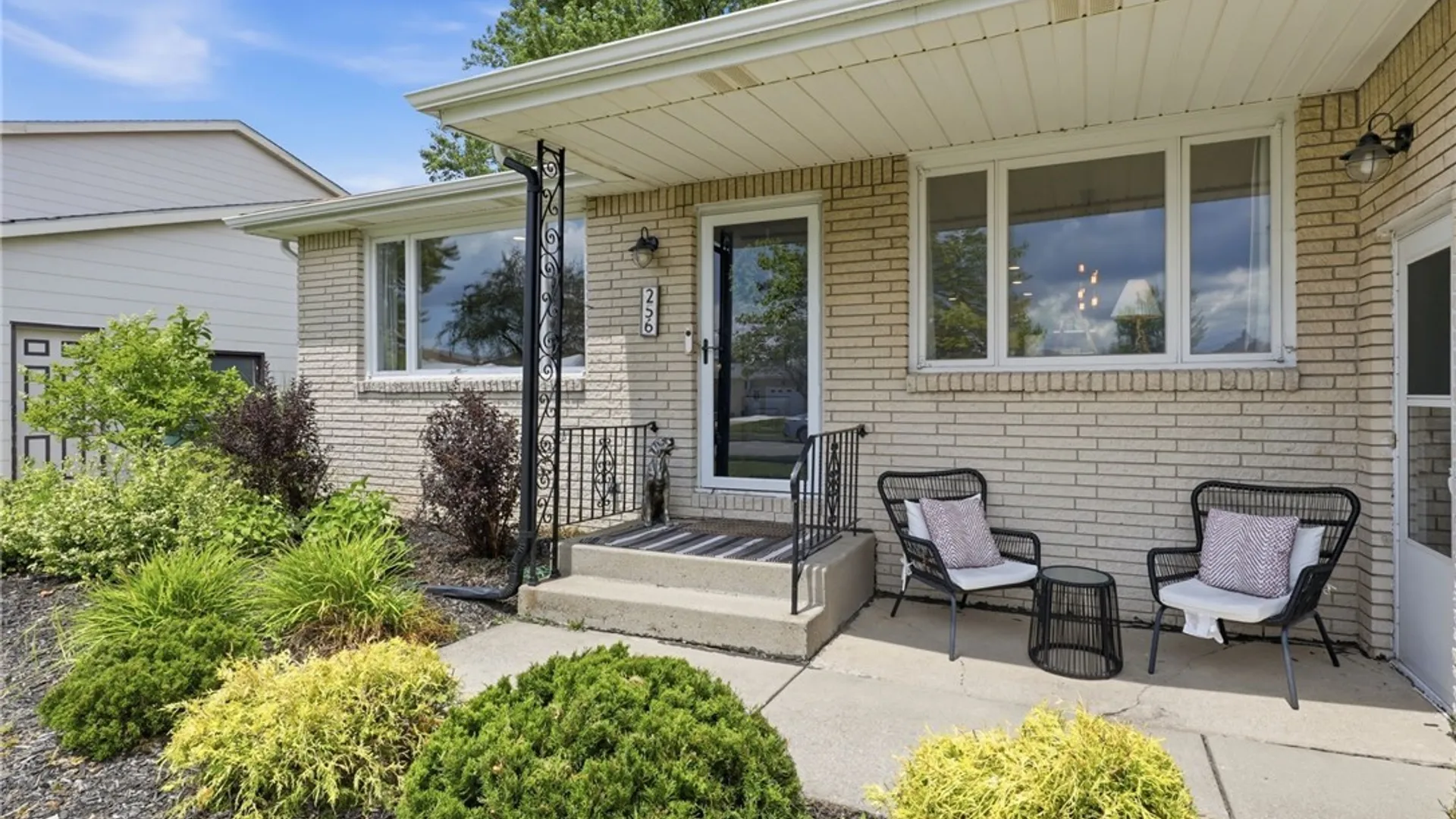 Property at 256 Claudette Court, Cheektowaga, NY 14043 5