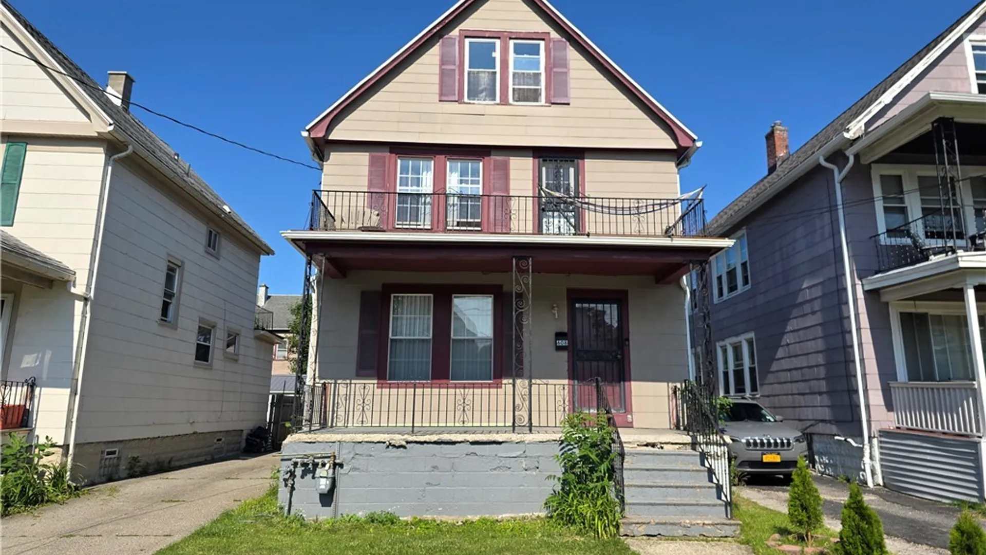 Property at 608 Wyoming Ave, Buffalo, NY 14215 2
