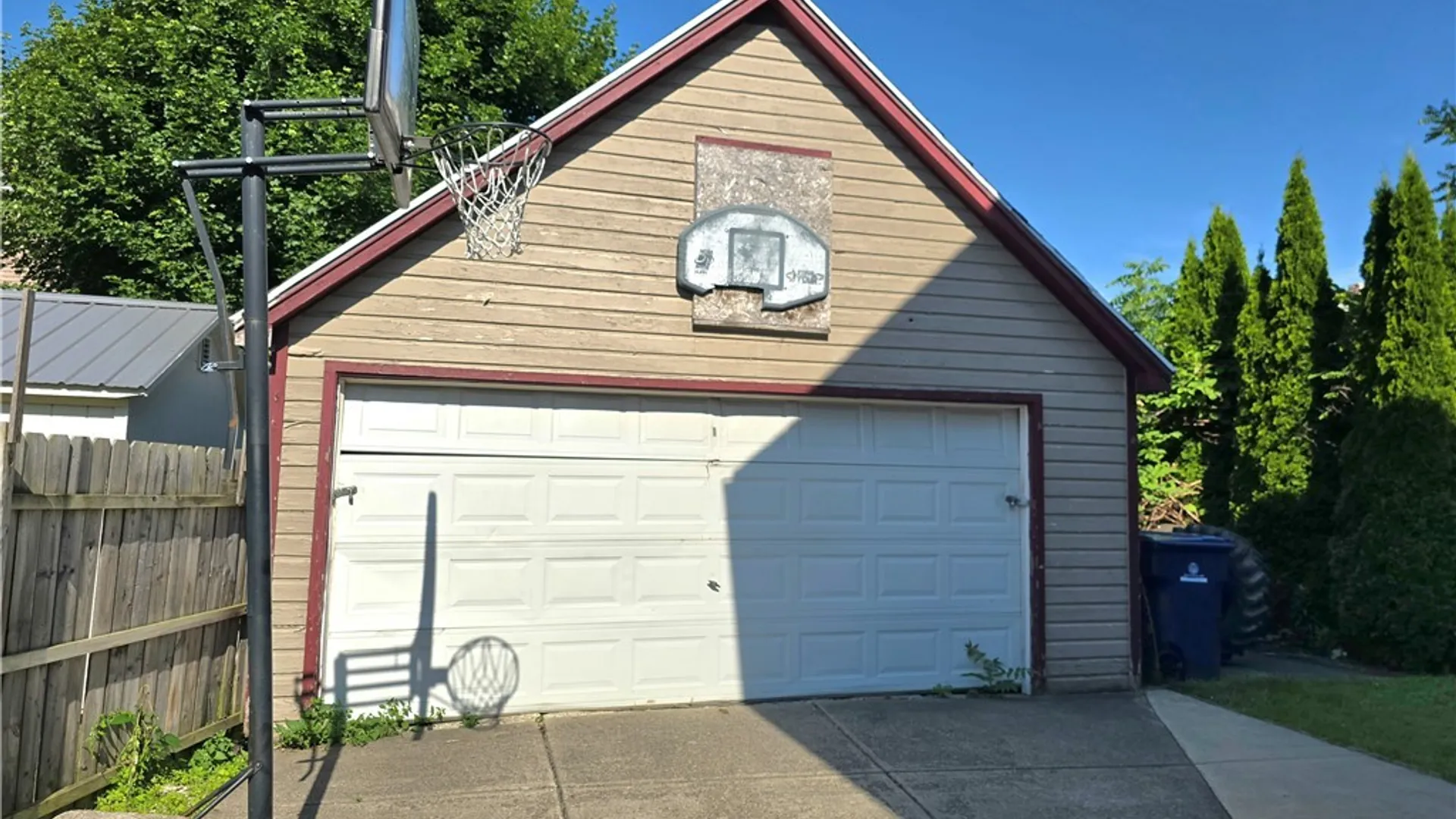 Property at 608 Wyoming Ave, Buffalo, NY 14215 23