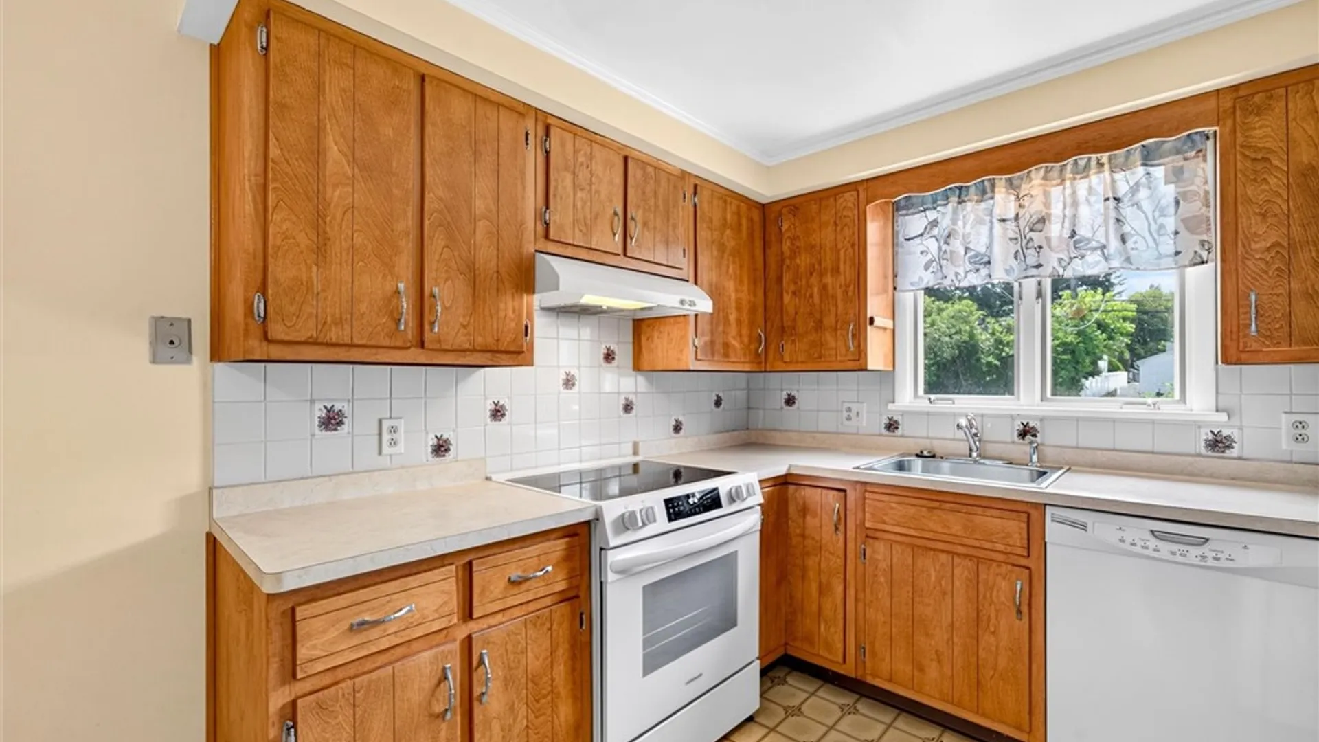 Property at 103 Laura Drive, Greece, NY 14626 11