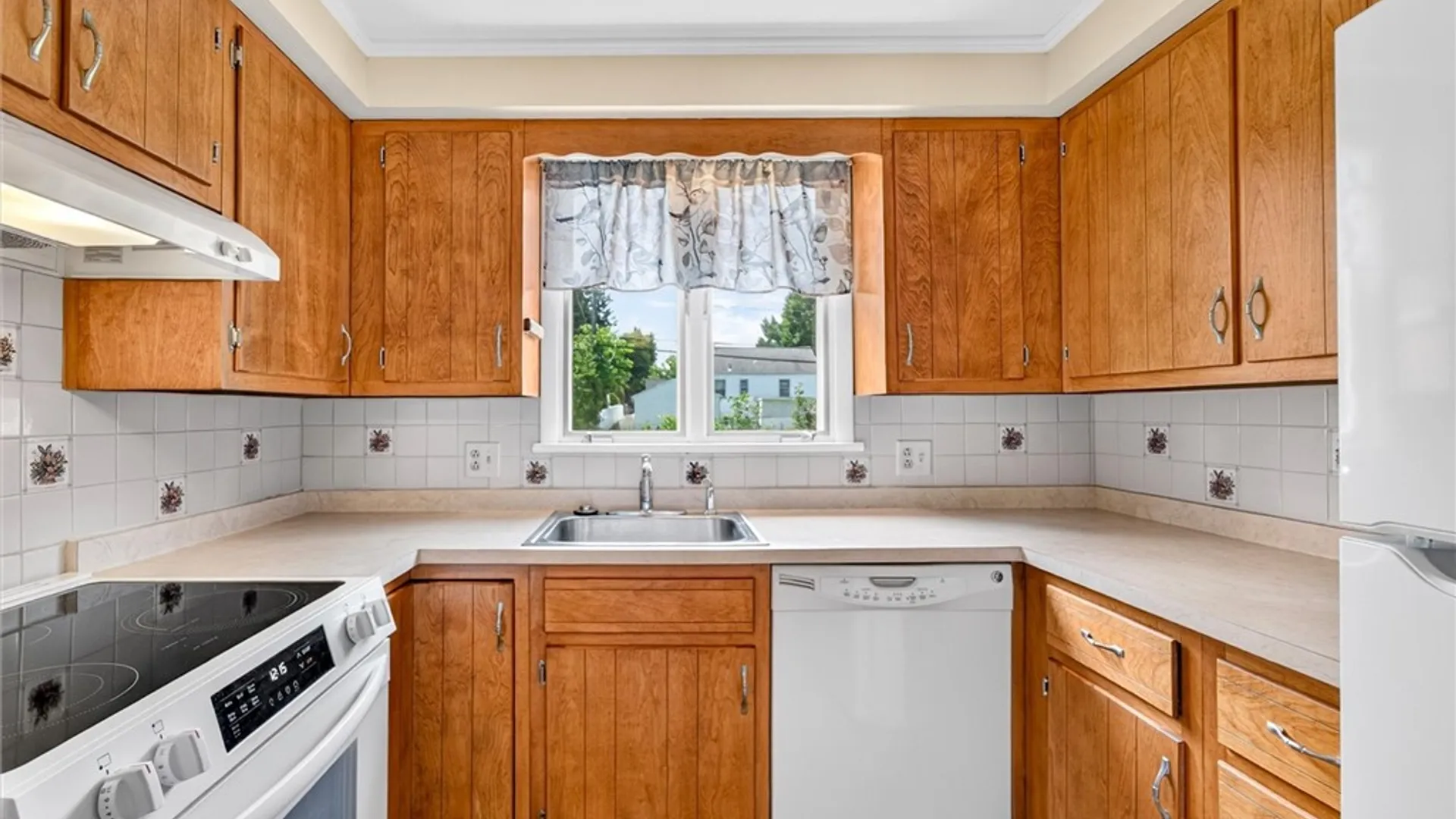 Property at 103 Laura Drive, Greece, NY 14626 12